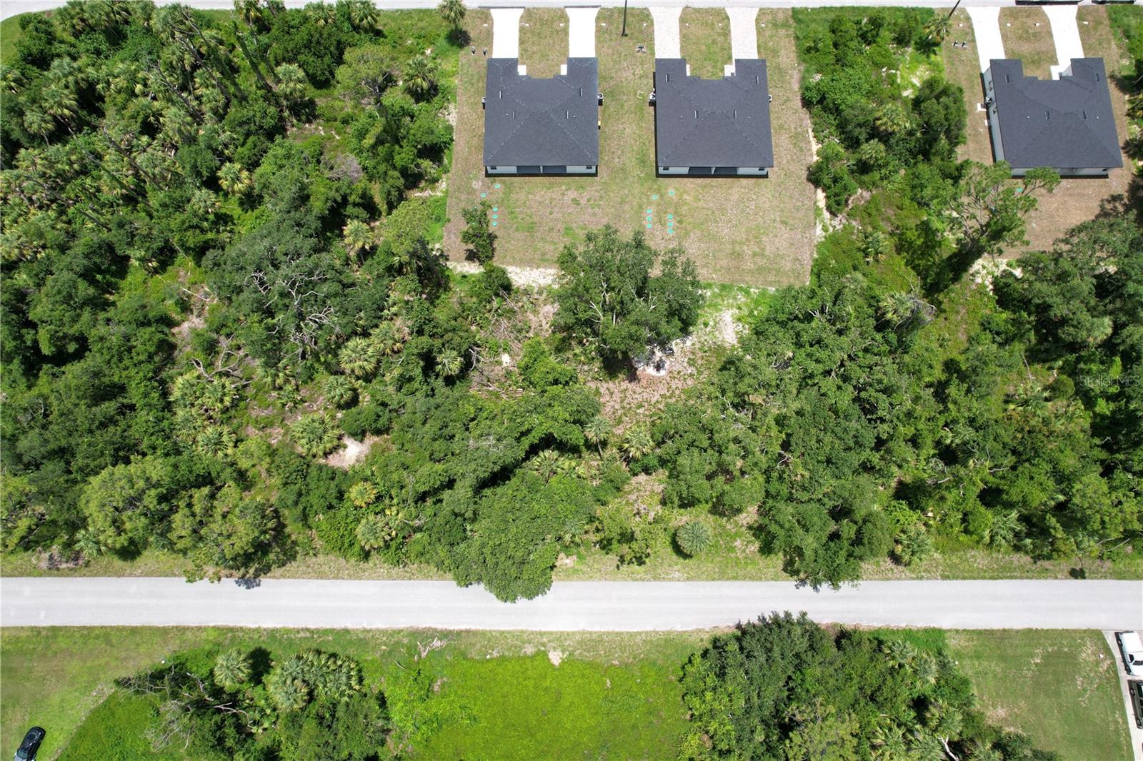 Image 24 of 46 For 17070 Byron Avenue 17072