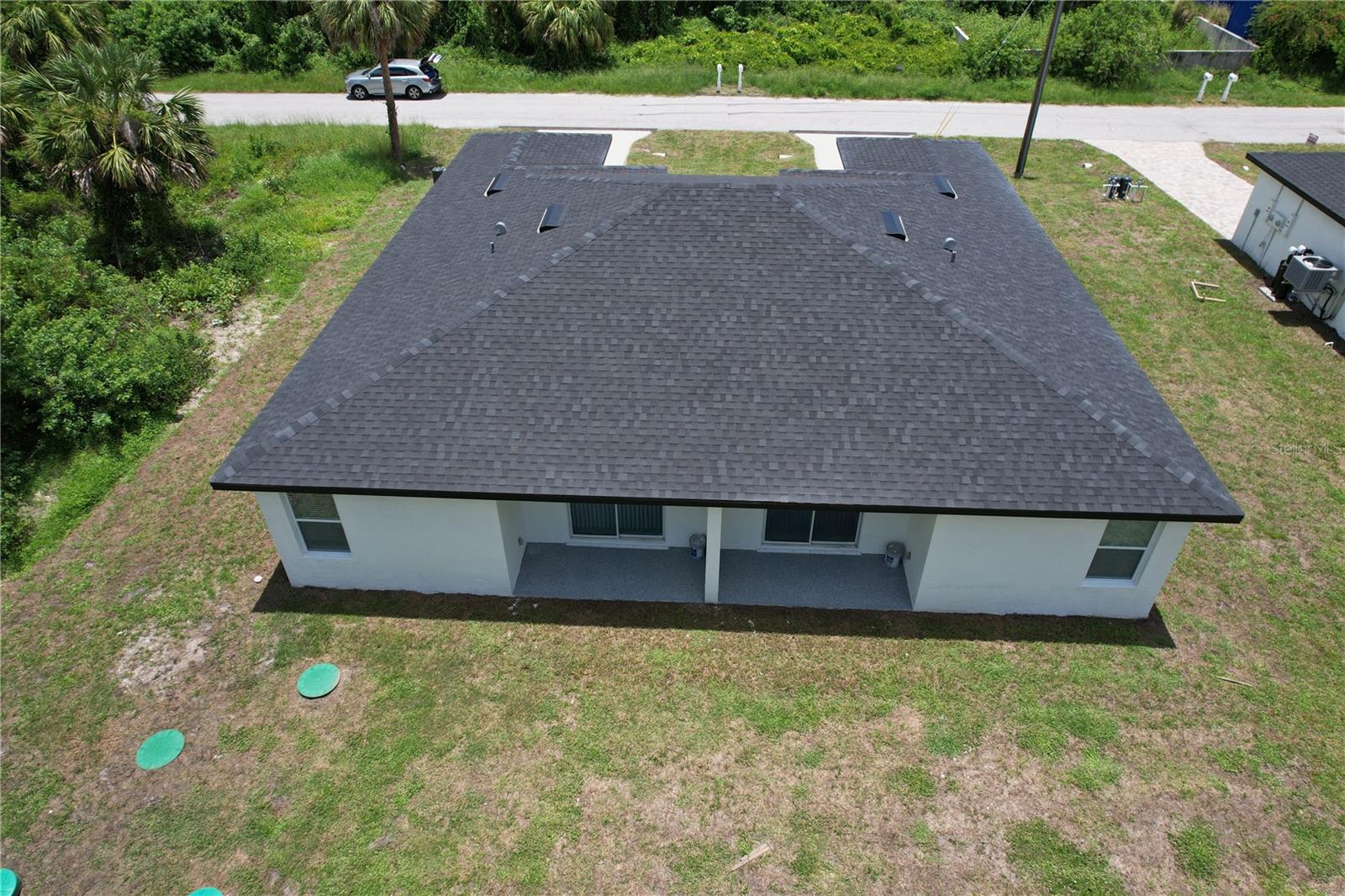 Image 25 of 46 For 17070 Byron Avenue 17072