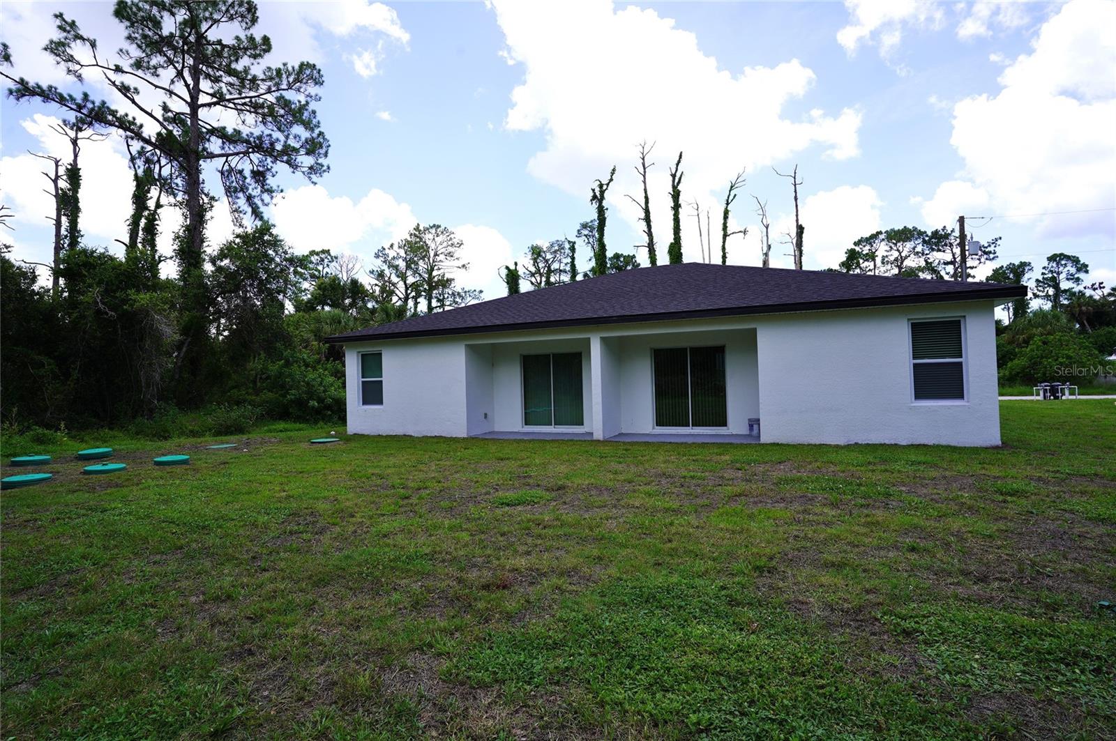 Image 3 of 46 For 17070 Byron Avenue 17072