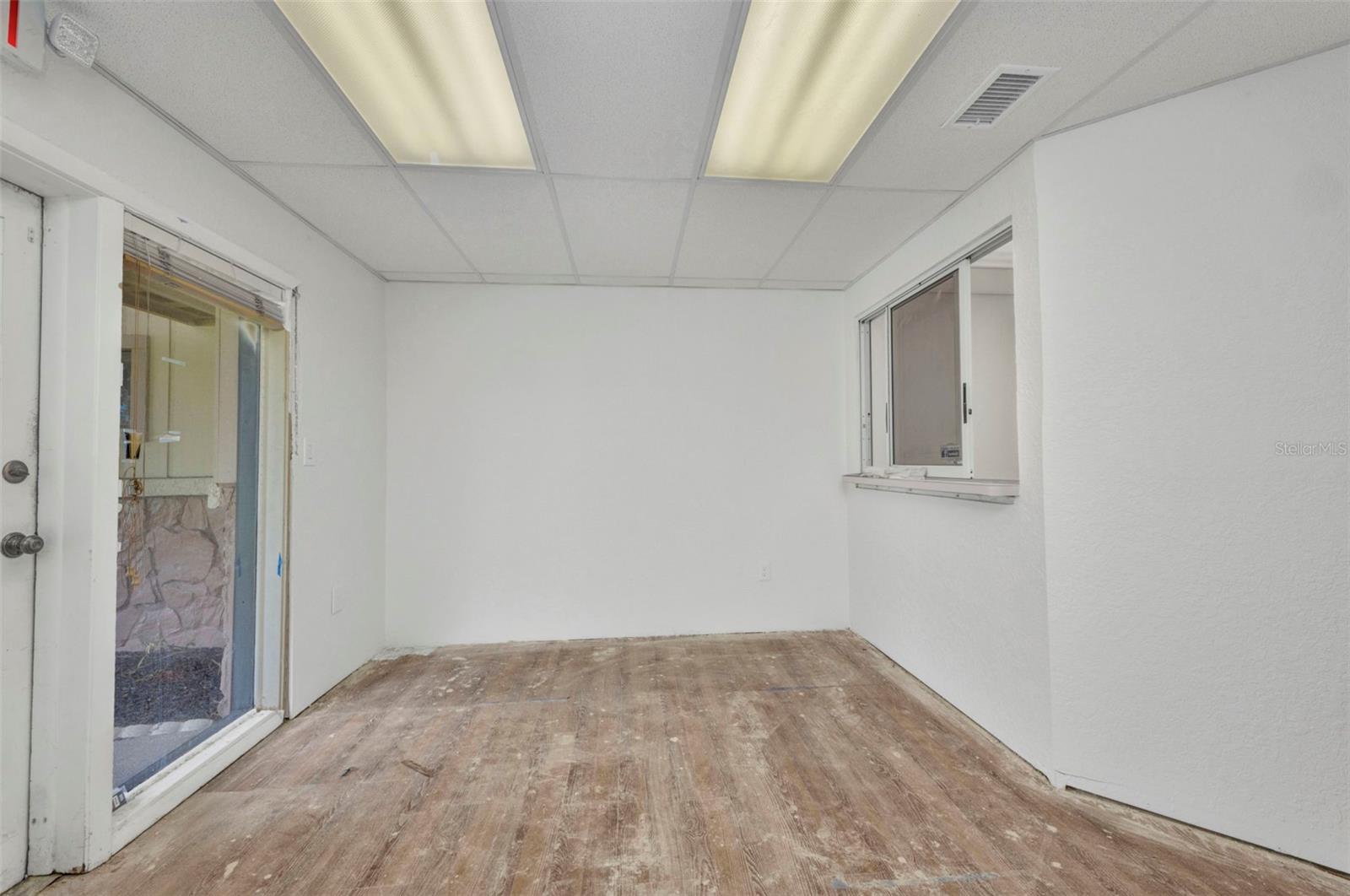 Image 19 of 36 For 3443 Tamiami Trail C