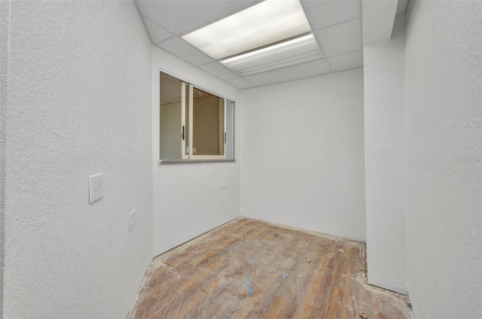 Image 21 of 36 For 3443 Tamiami Trail C