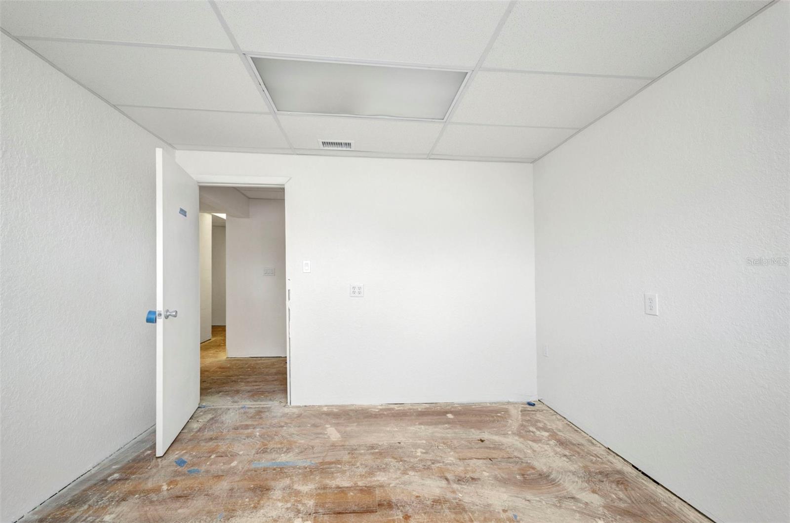 Image 25 of 36 For 3443 Tamiami Trail C