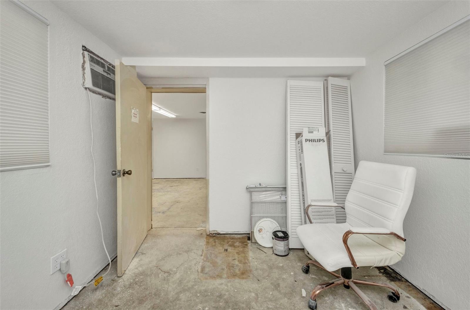 Image 33 of 36 For 3443 Tamiami Trail C