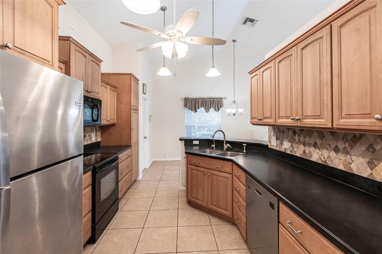 Image 10 of 59 For 27102 Harbour Oaks Boulevard