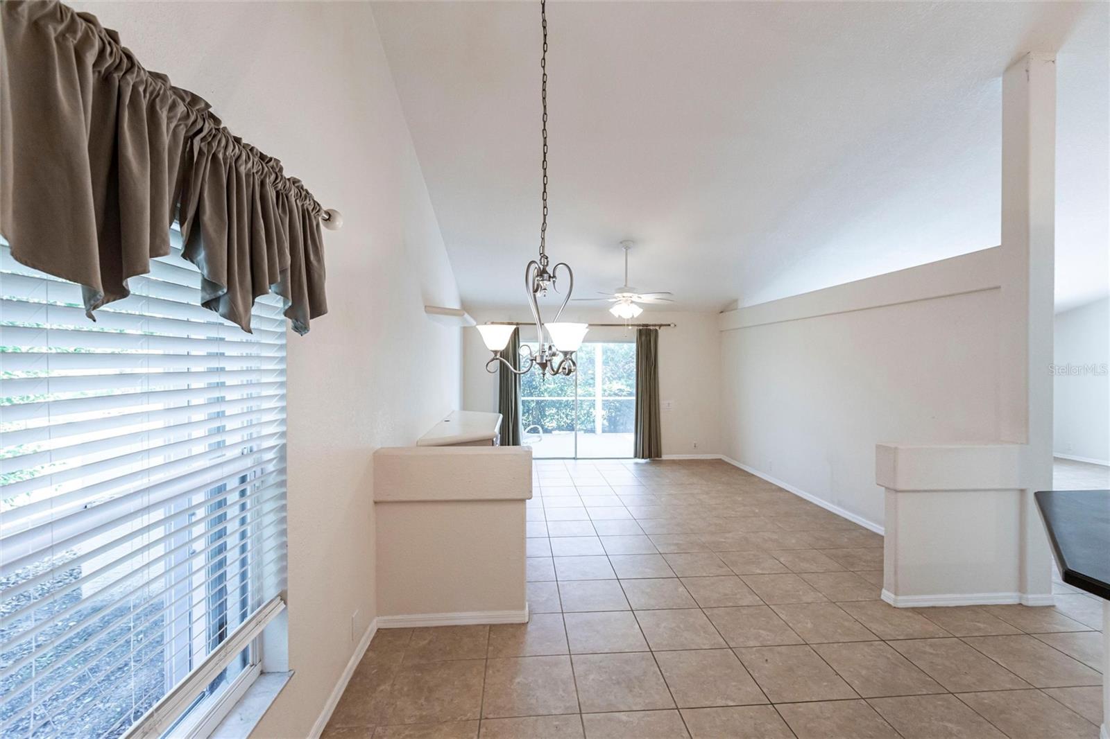 Image 14 of 59 For 27102 Harbour Oaks Boulevard