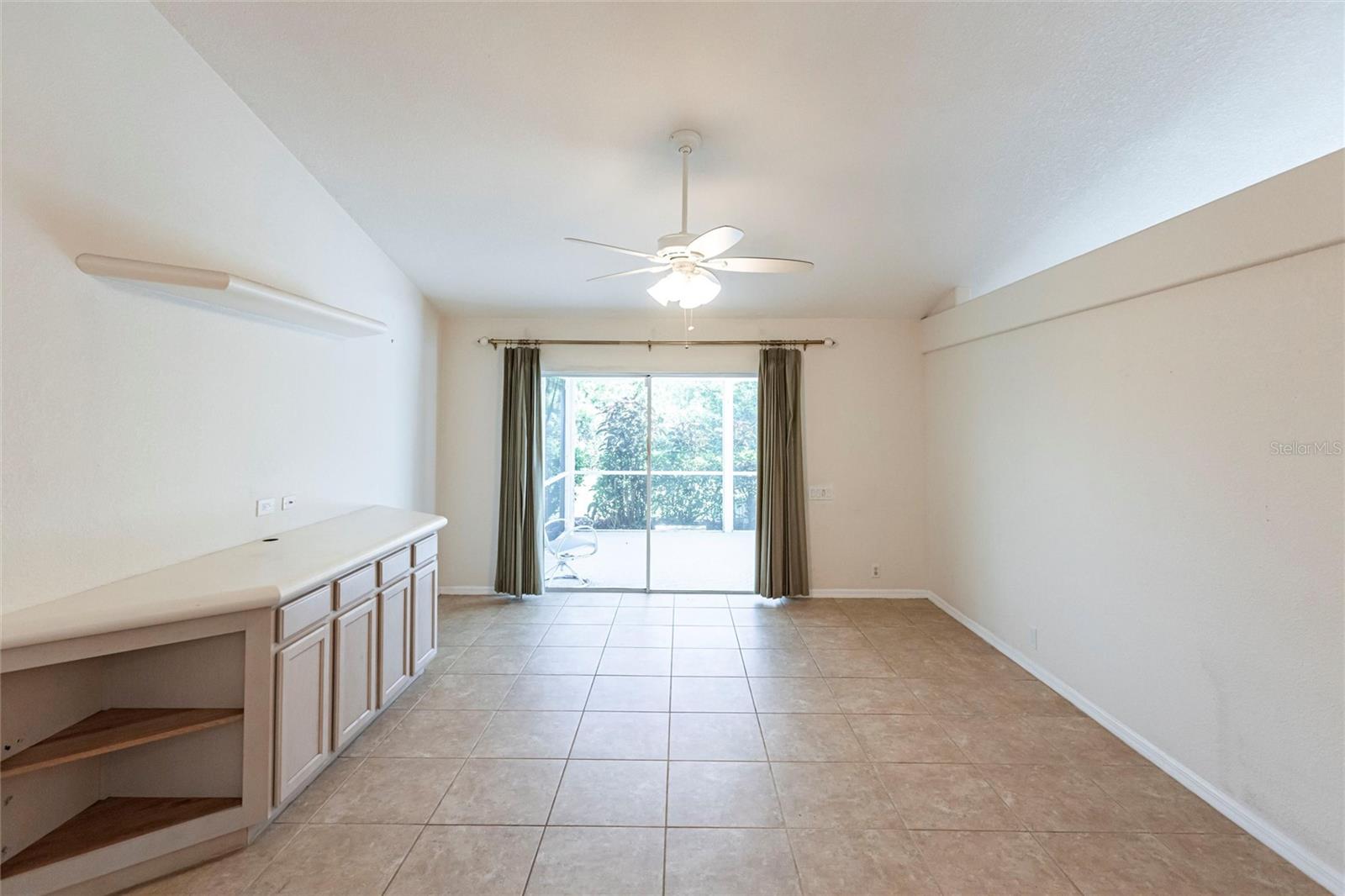 Image 15 of 59 For 27102 Harbour Oaks Boulevard