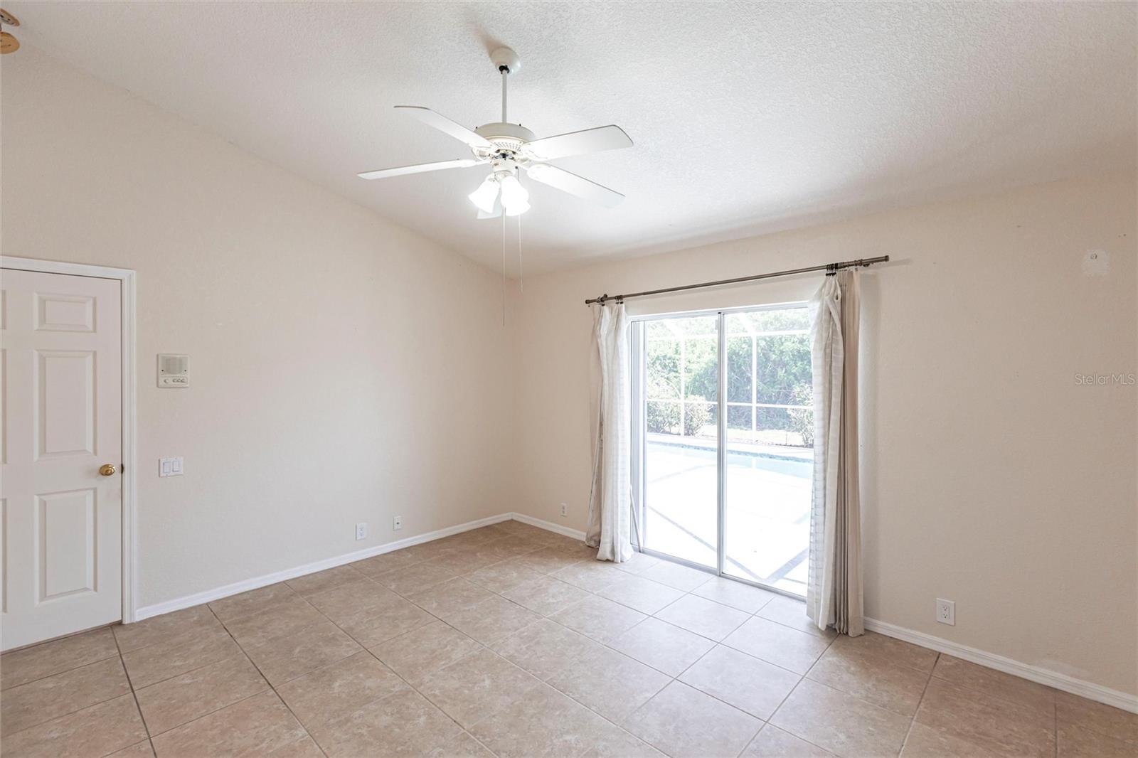 Image 21 of 59 For 27102 Harbour Oaks Boulevard