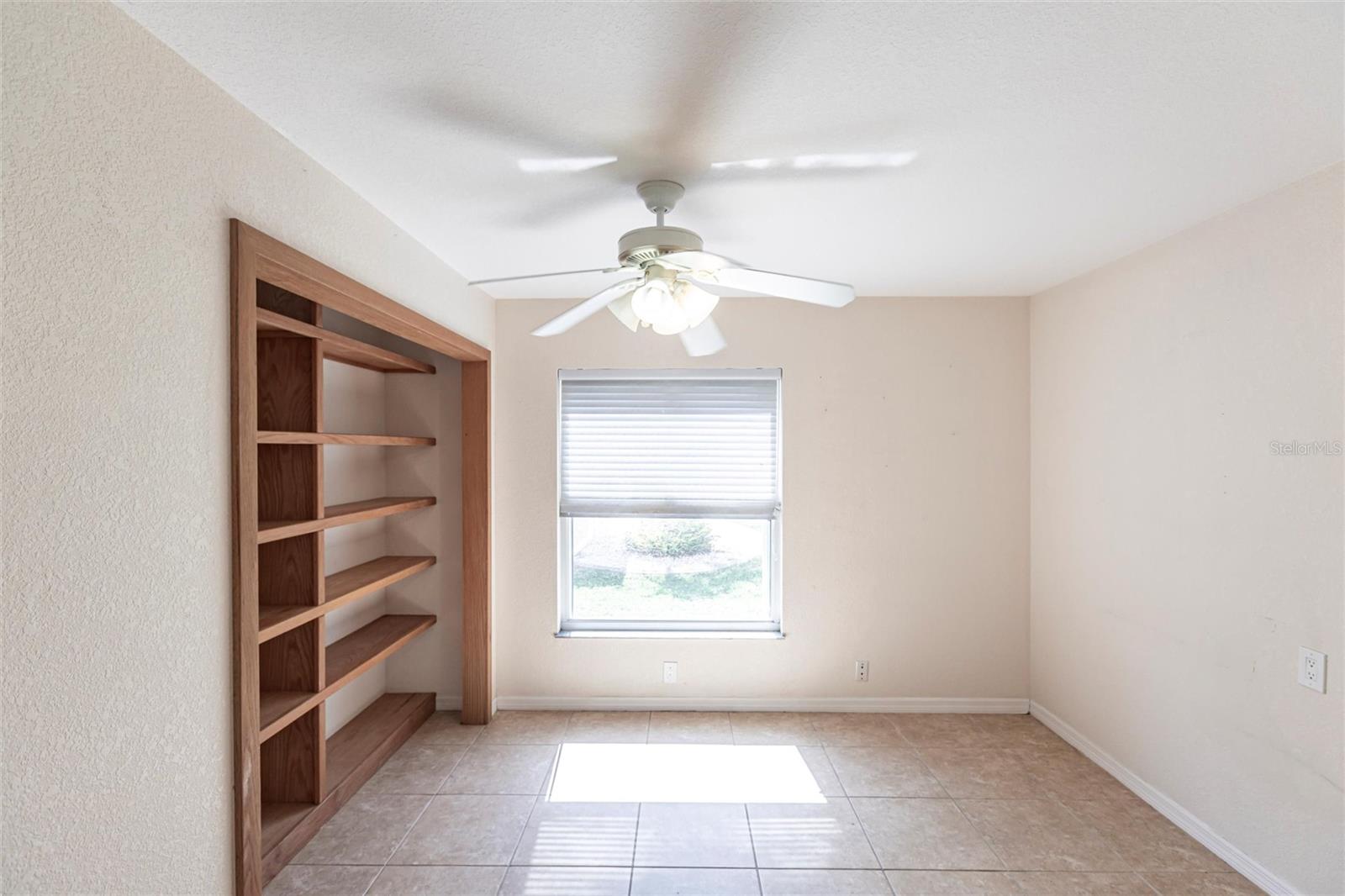 Image 34 of 59 For 27102 Harbour Oaks Boulevard