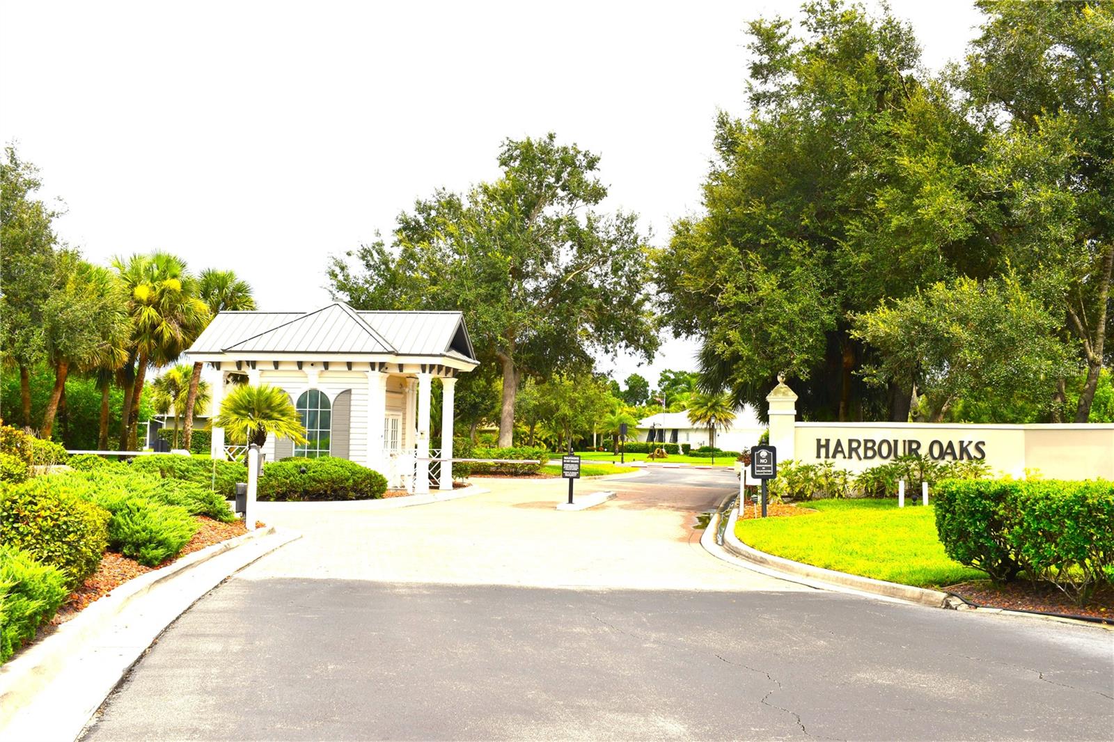 Image 53 of 59 For 27102 Harbour Oaks Boulevard