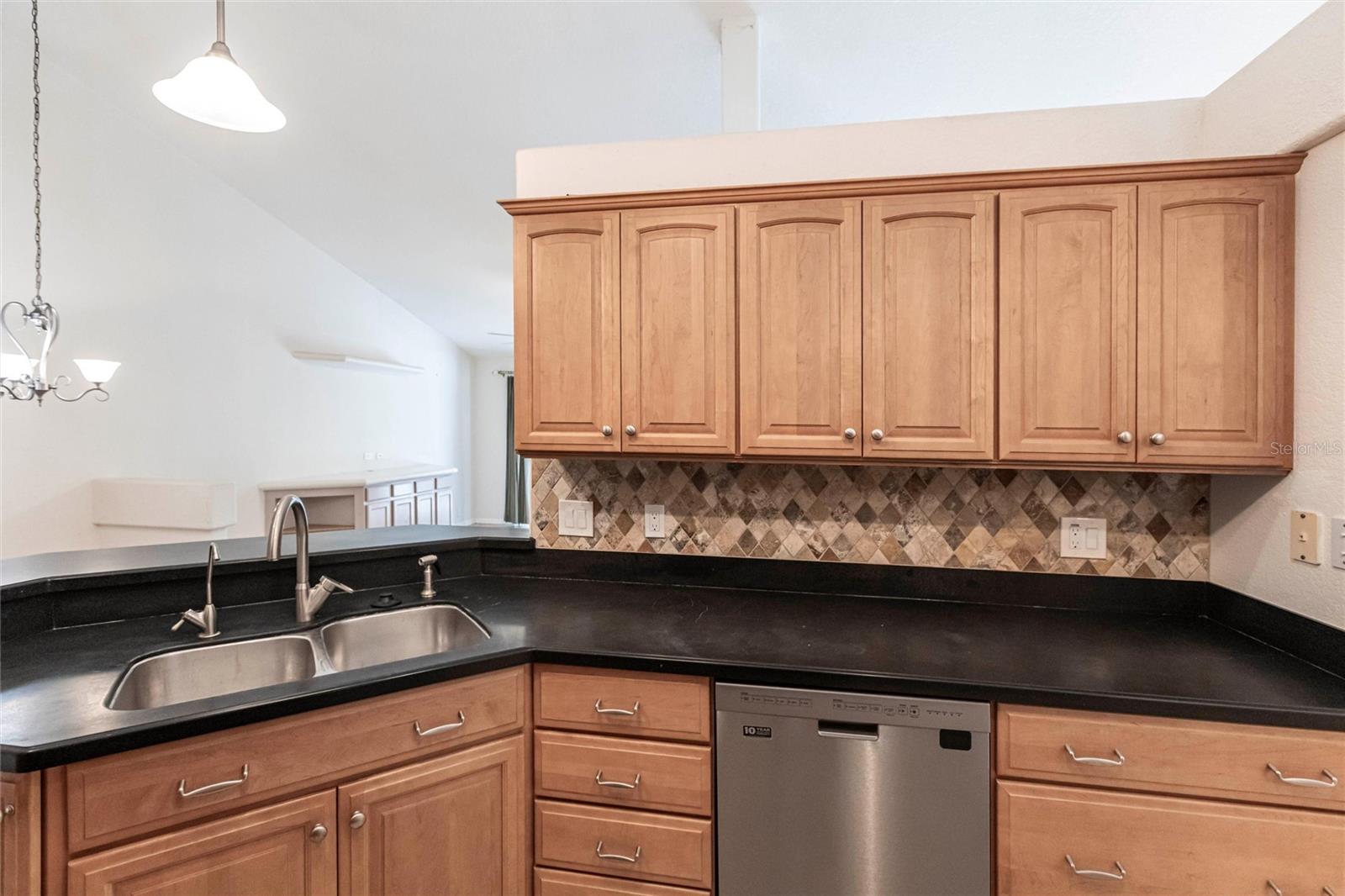 Image 9 of 59 For 27102 Harbour Oaks Boulevard