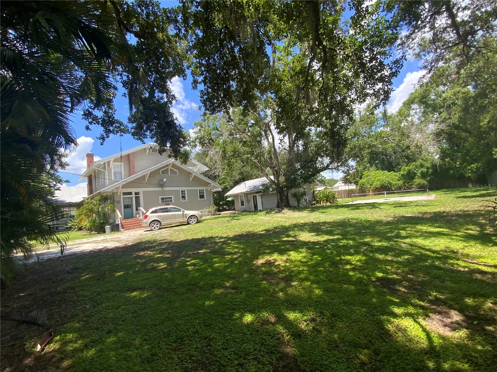 Image 34 of 46 For 606 Oak Street