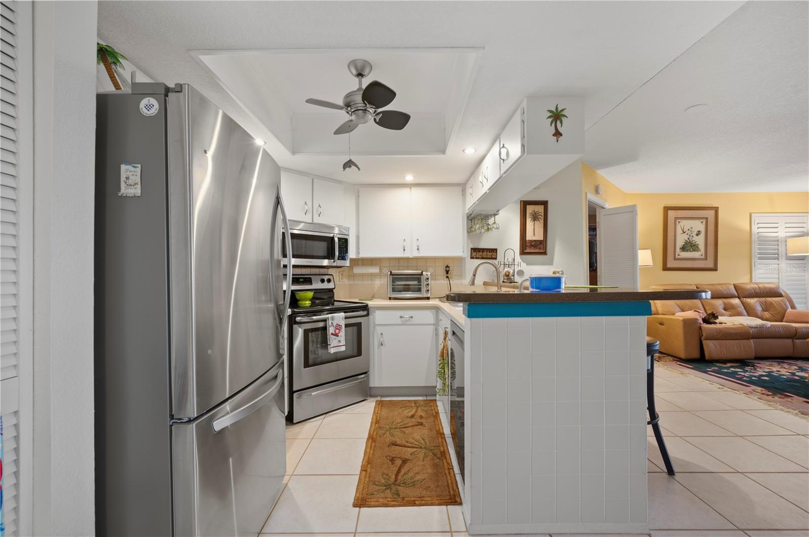 Image 9 of 32 For 2601 Marion Avenue 44c