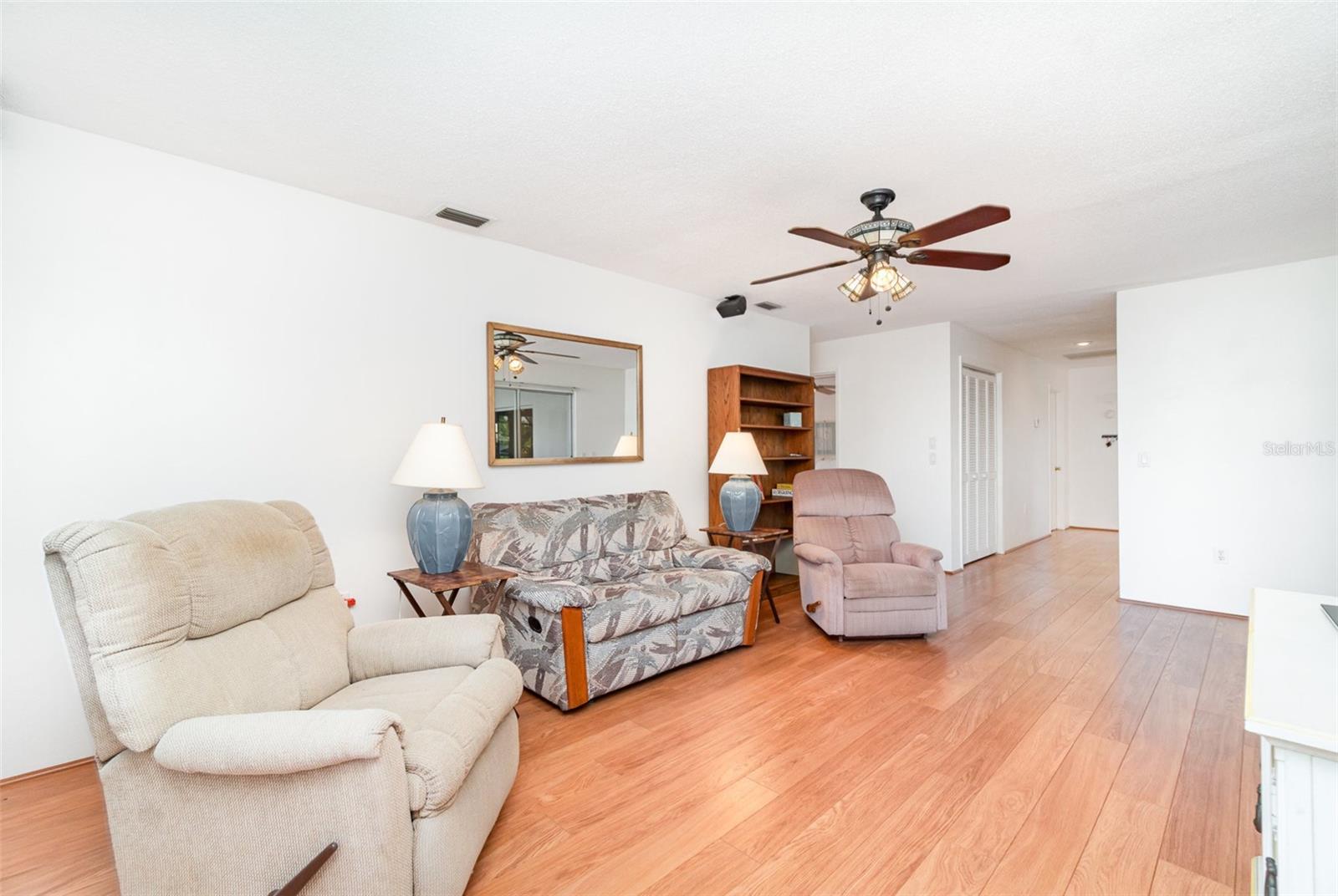 Image 8 of 39 For 3425 Magnolia Way