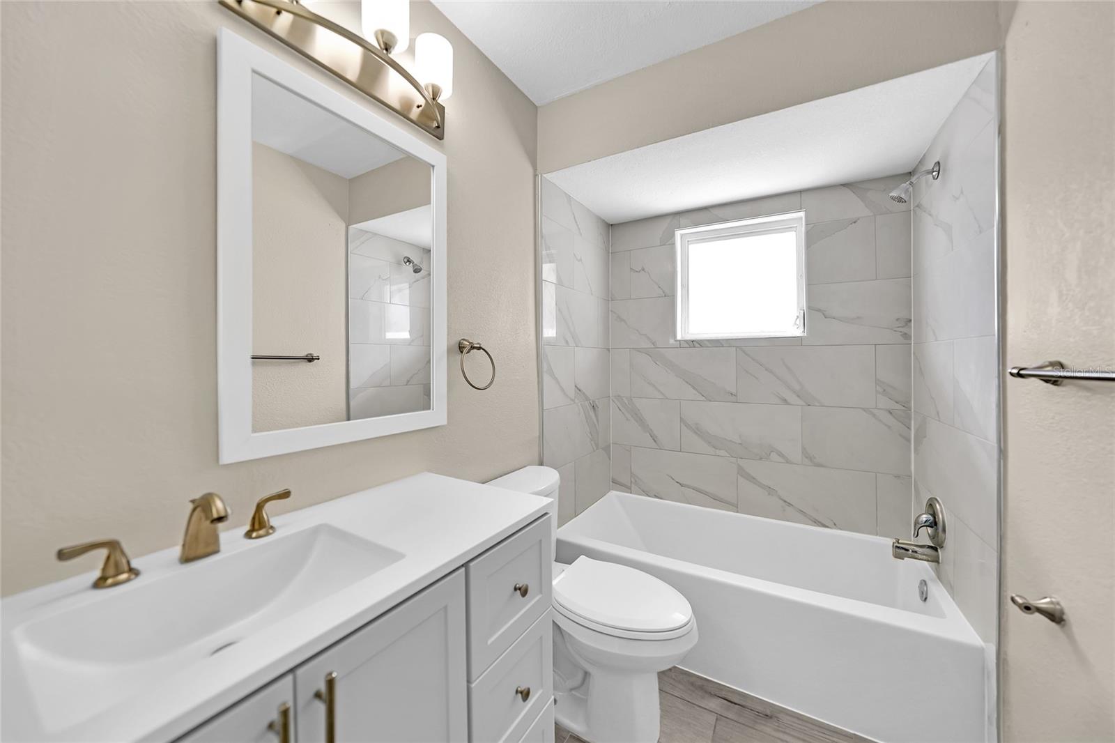 Image 16 of 33 For 3722 Rosemary Drive