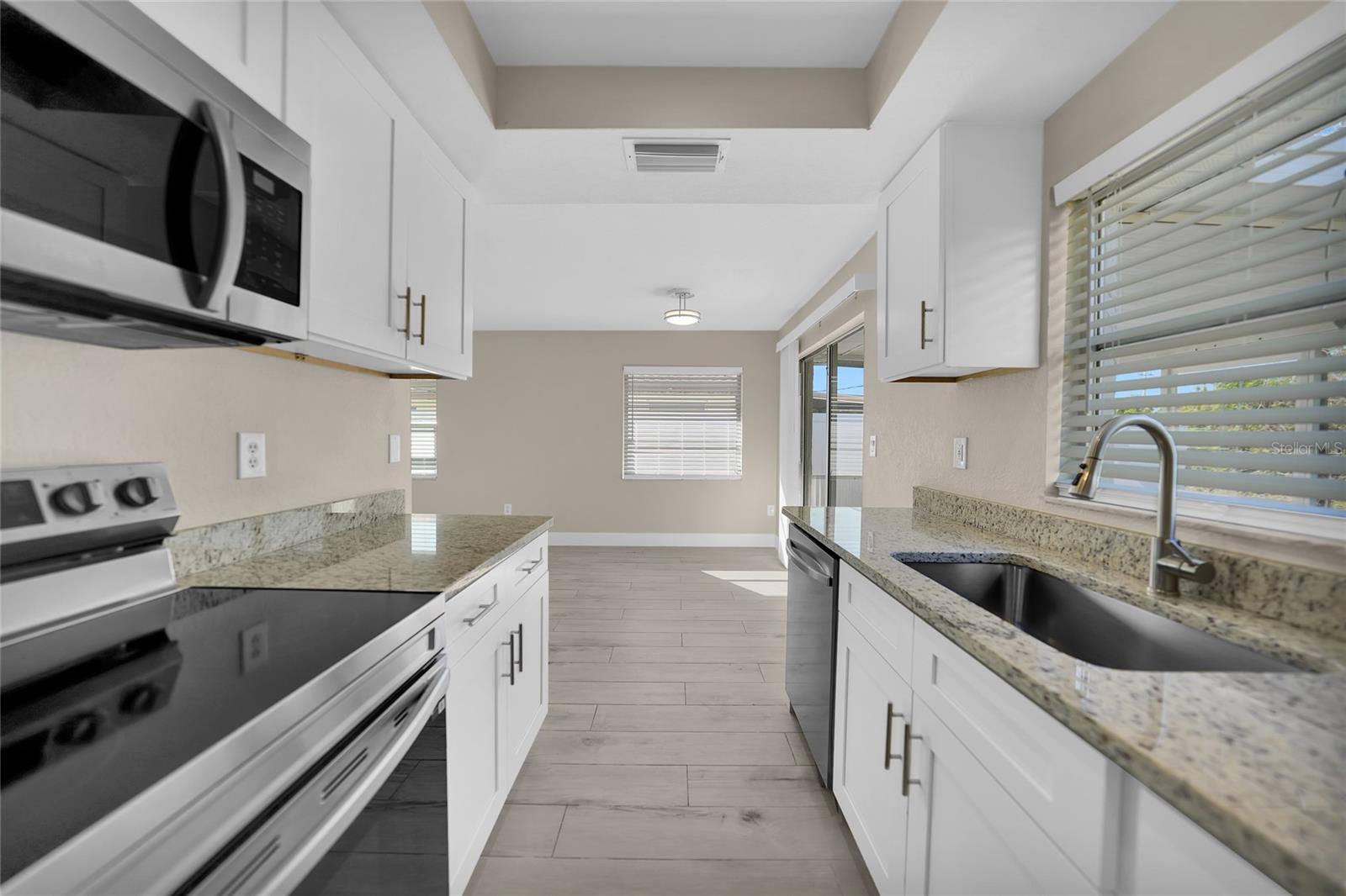 Image 23 of 33 For 3722 Rosemary Drive