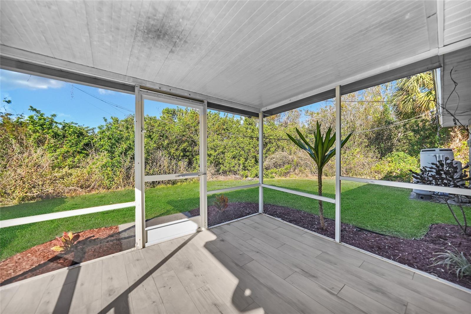 Image 32 of 33 For 3722 Rosemary Drive
