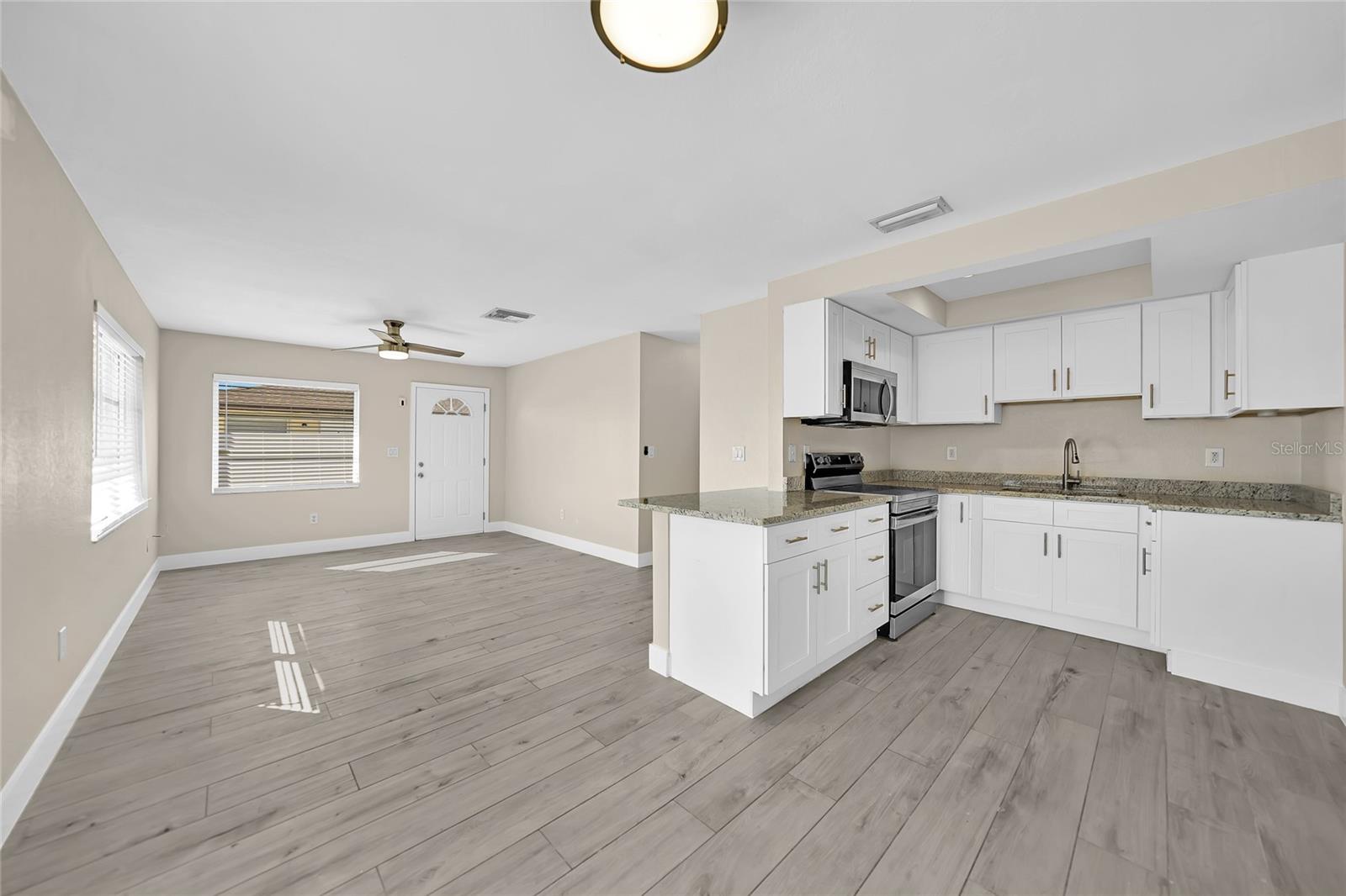 Image 9 of 33 For 3722 Rosemary Drive
