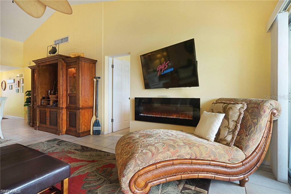 Image 6 of 16 For 4613 5th Avenue 203