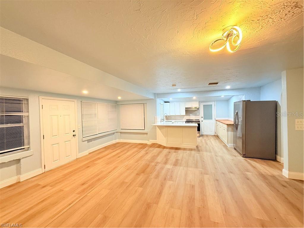 Image 3 of 52 For 3902 Locust Avenue