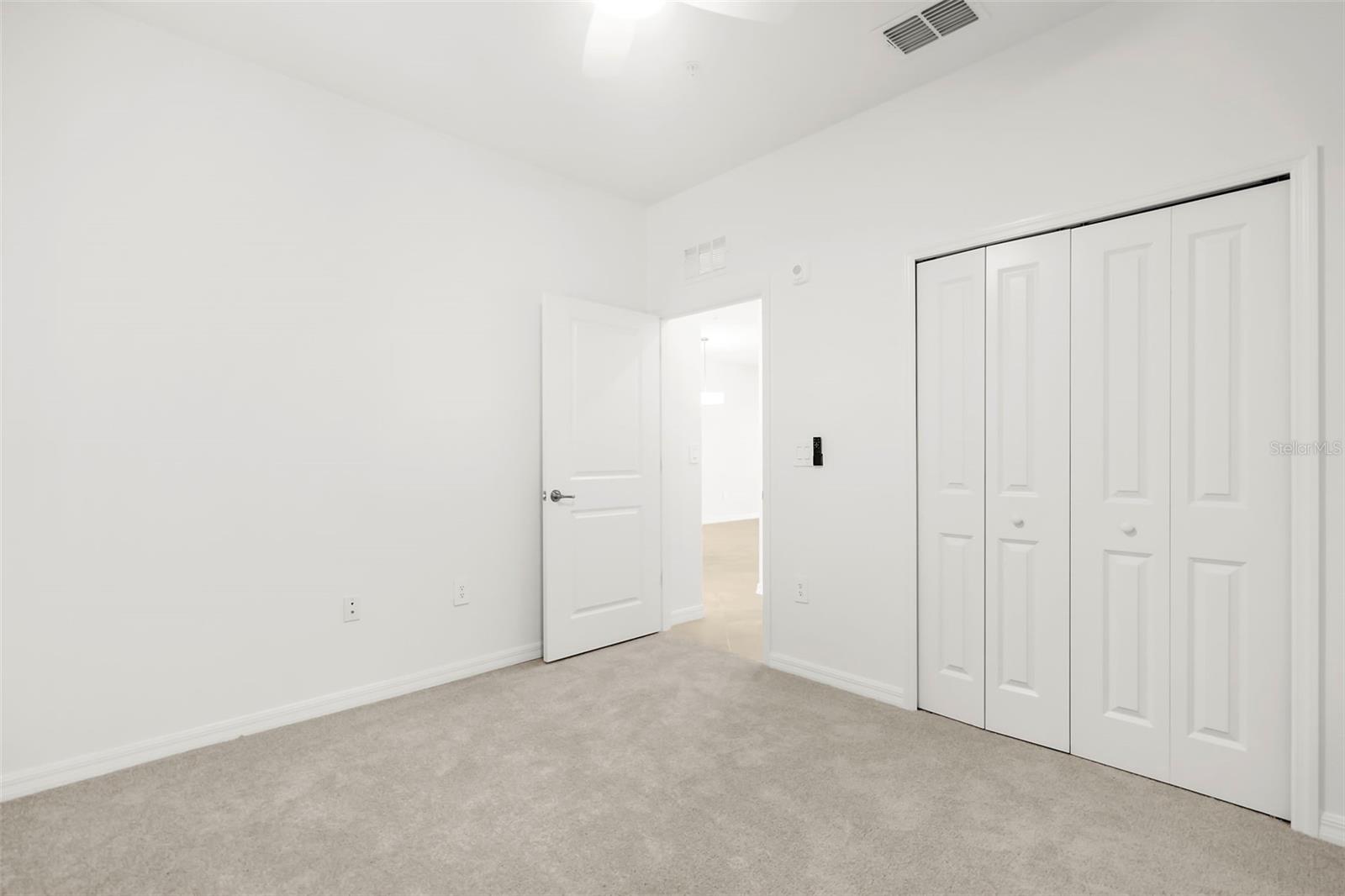 Image 19 of 62 For 17565 Opal Sand Drive 403
