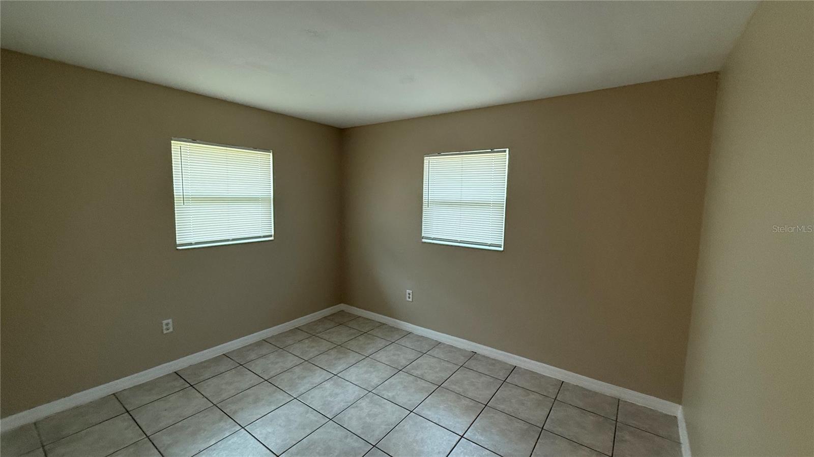 Image 6 of 6 For 1685 Shadow Lane A
