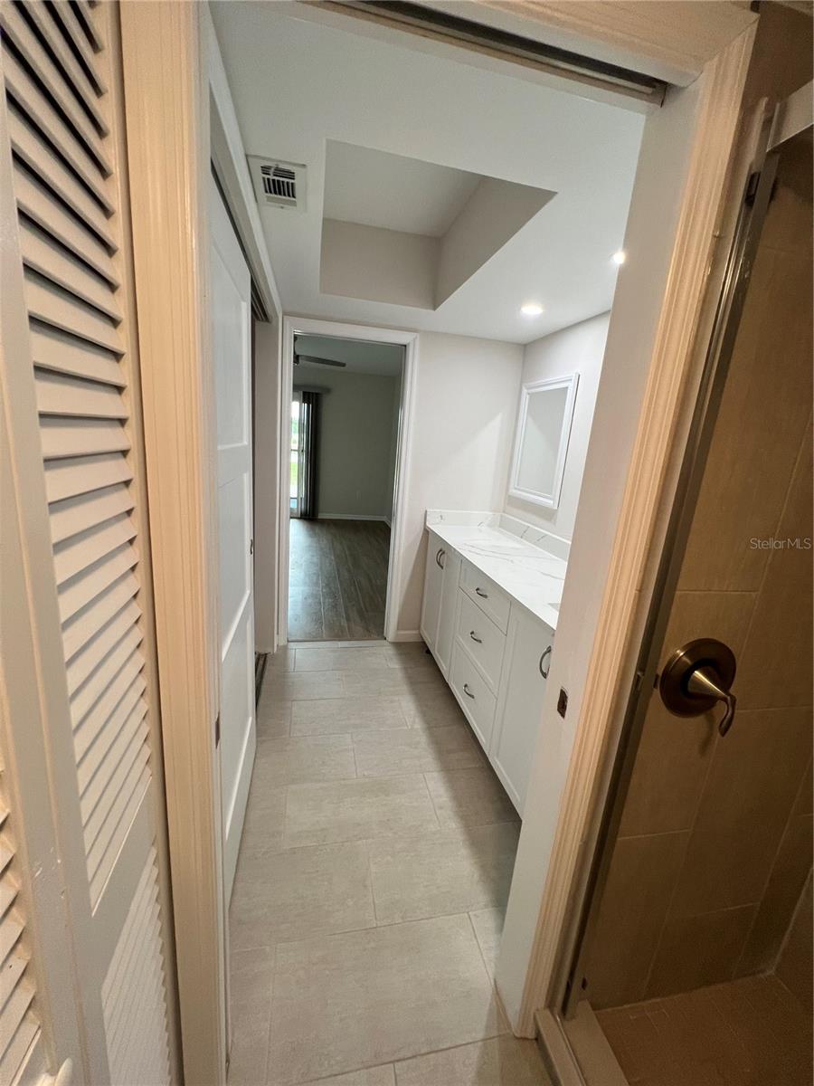 Image 20 of 28 For 14459 River Beach Drive 101