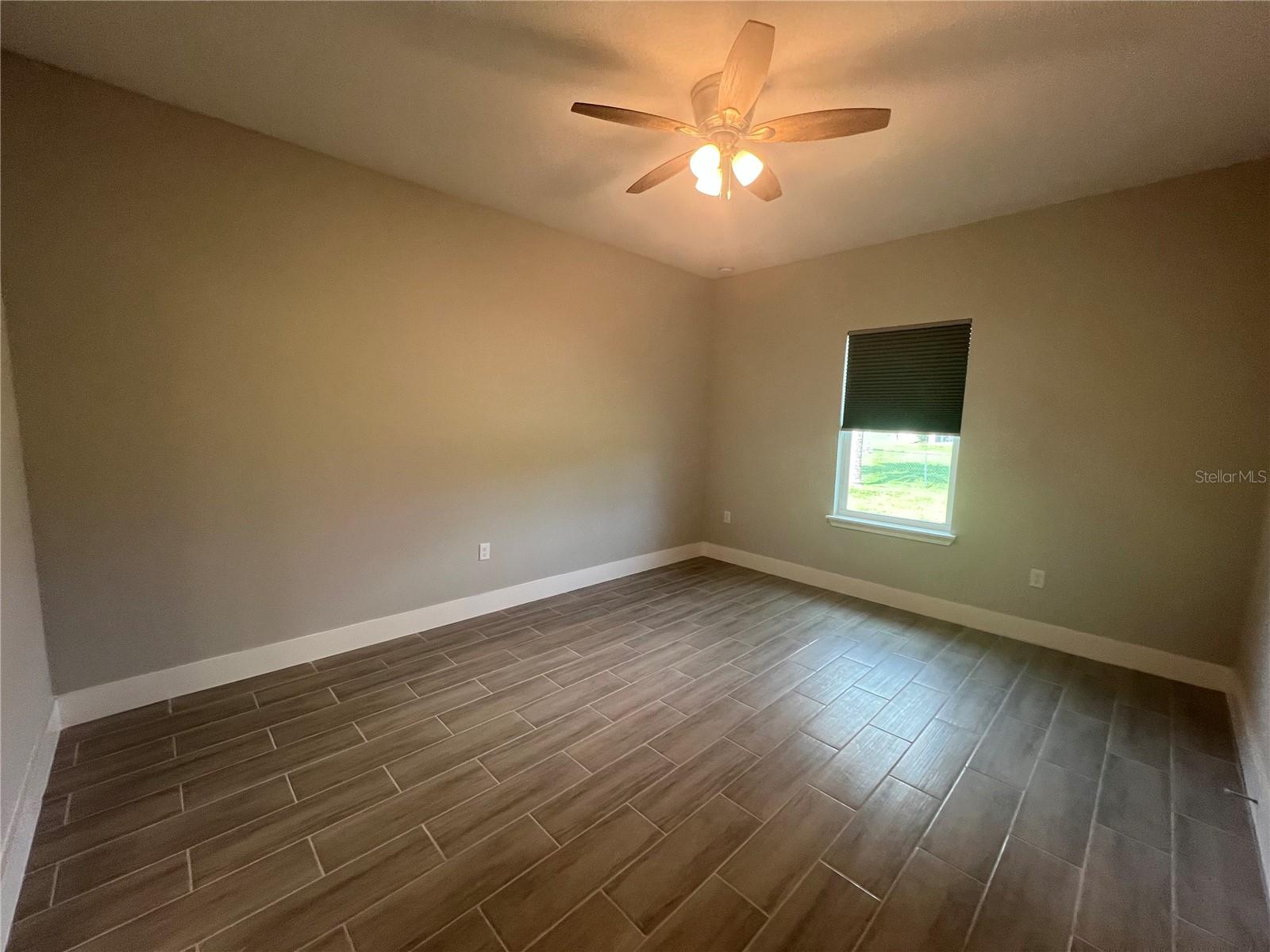 Image 17 of 28 For 1262 Oxsalida Street