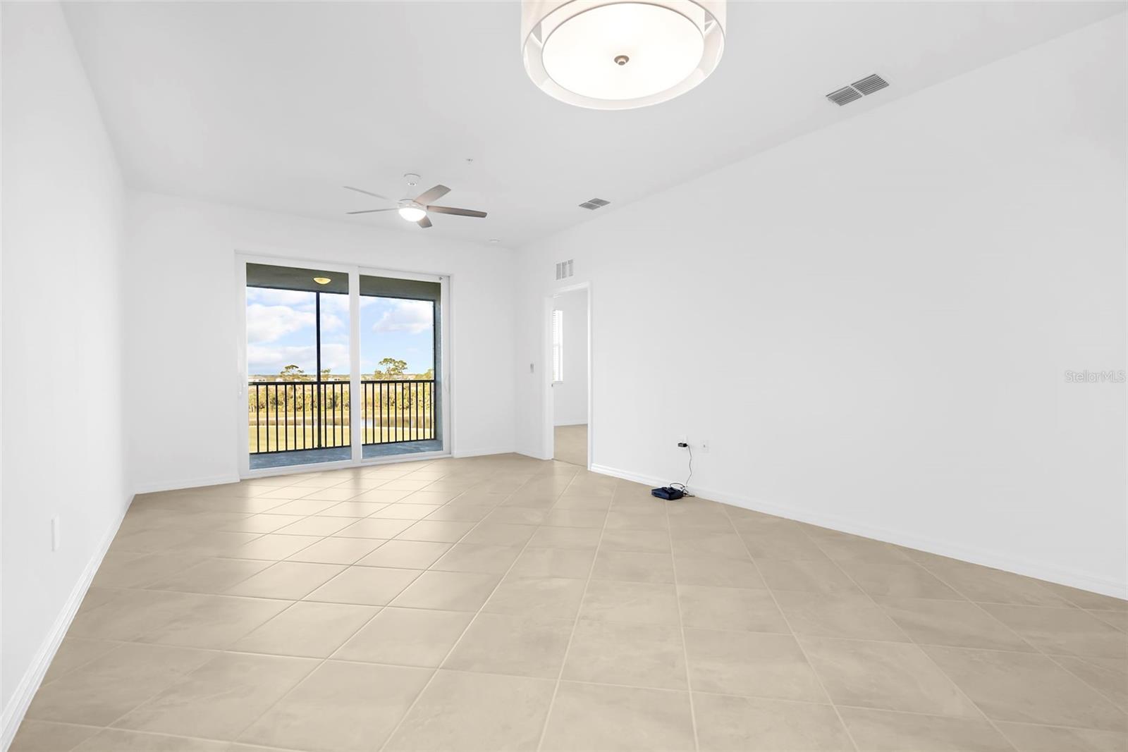 Image 10 of 67 For 17565 Opal Sand Drive 403