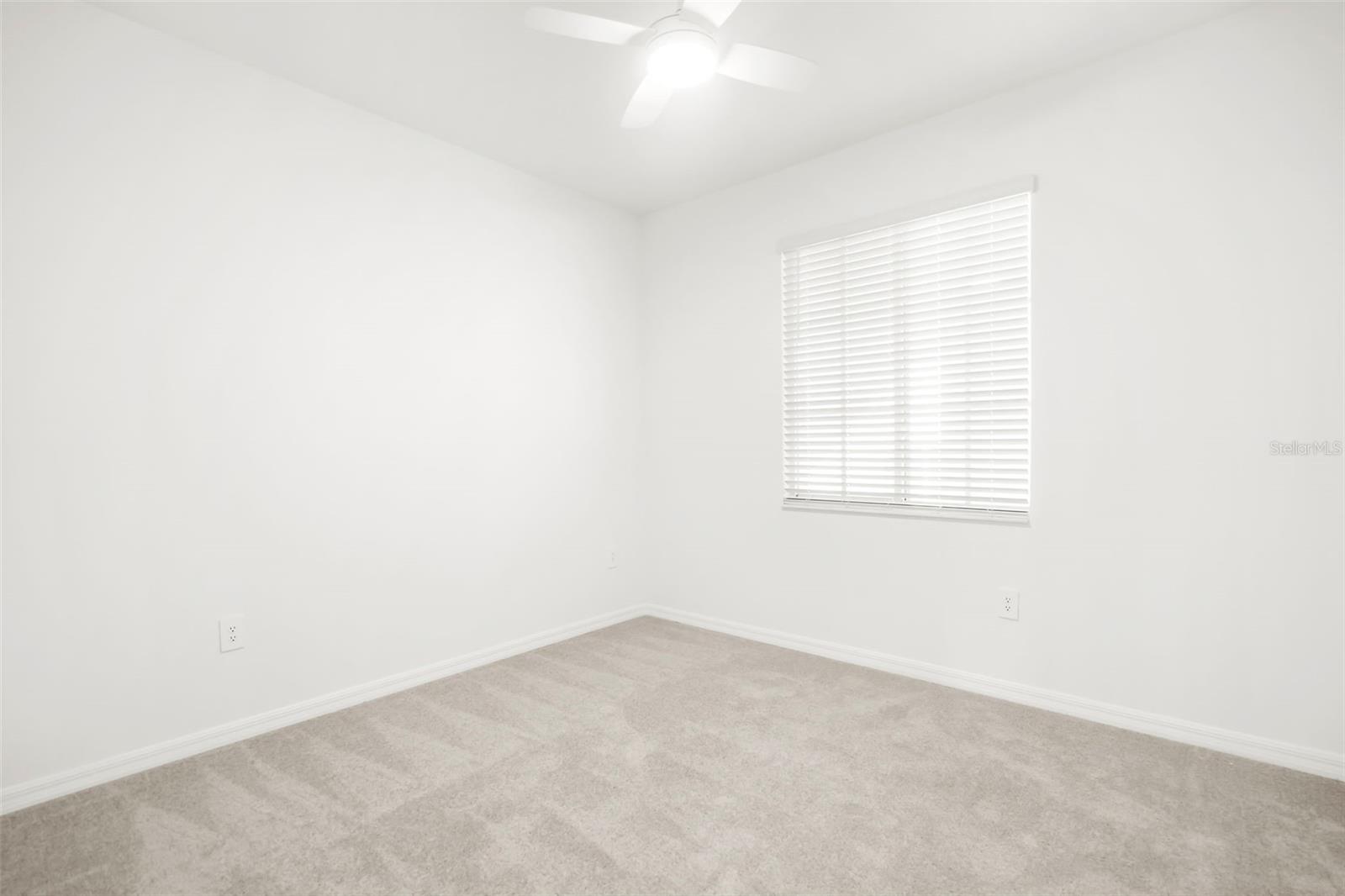 Image 19 of 67 For 17565 Opal Sand Drive 403