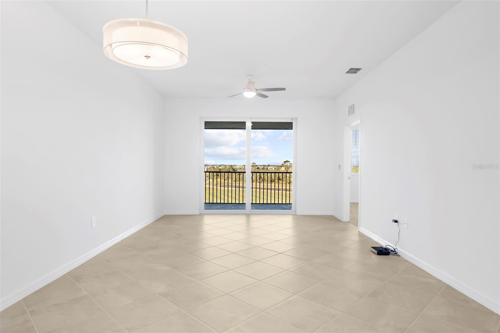 Image 9 of 67 For 17565 Opal Sand Drive 403