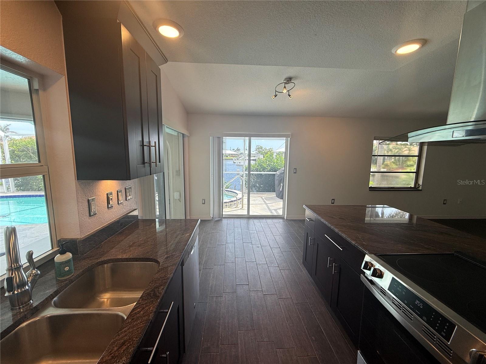 Image 10 of 24 For 3621 Whippoorwill Boulevard