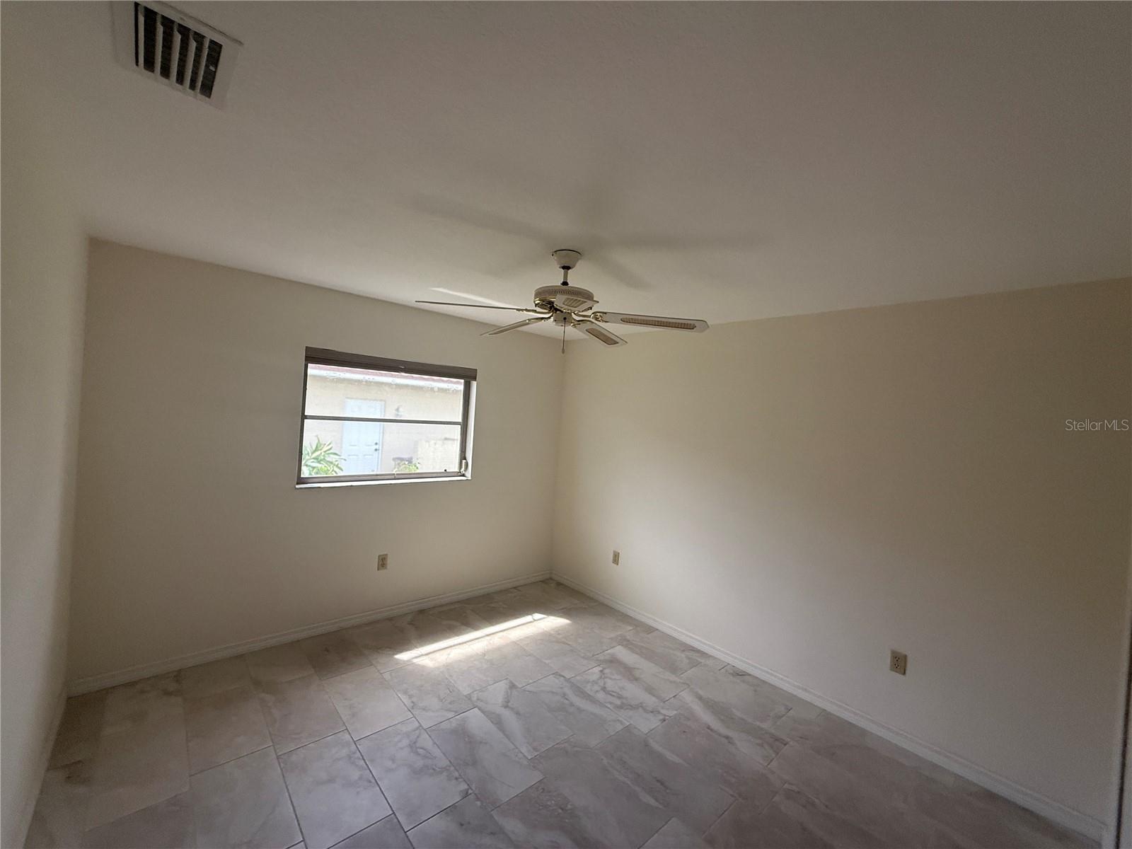 Image 18 of 24 For 3621 Whippoorwill Boulevard