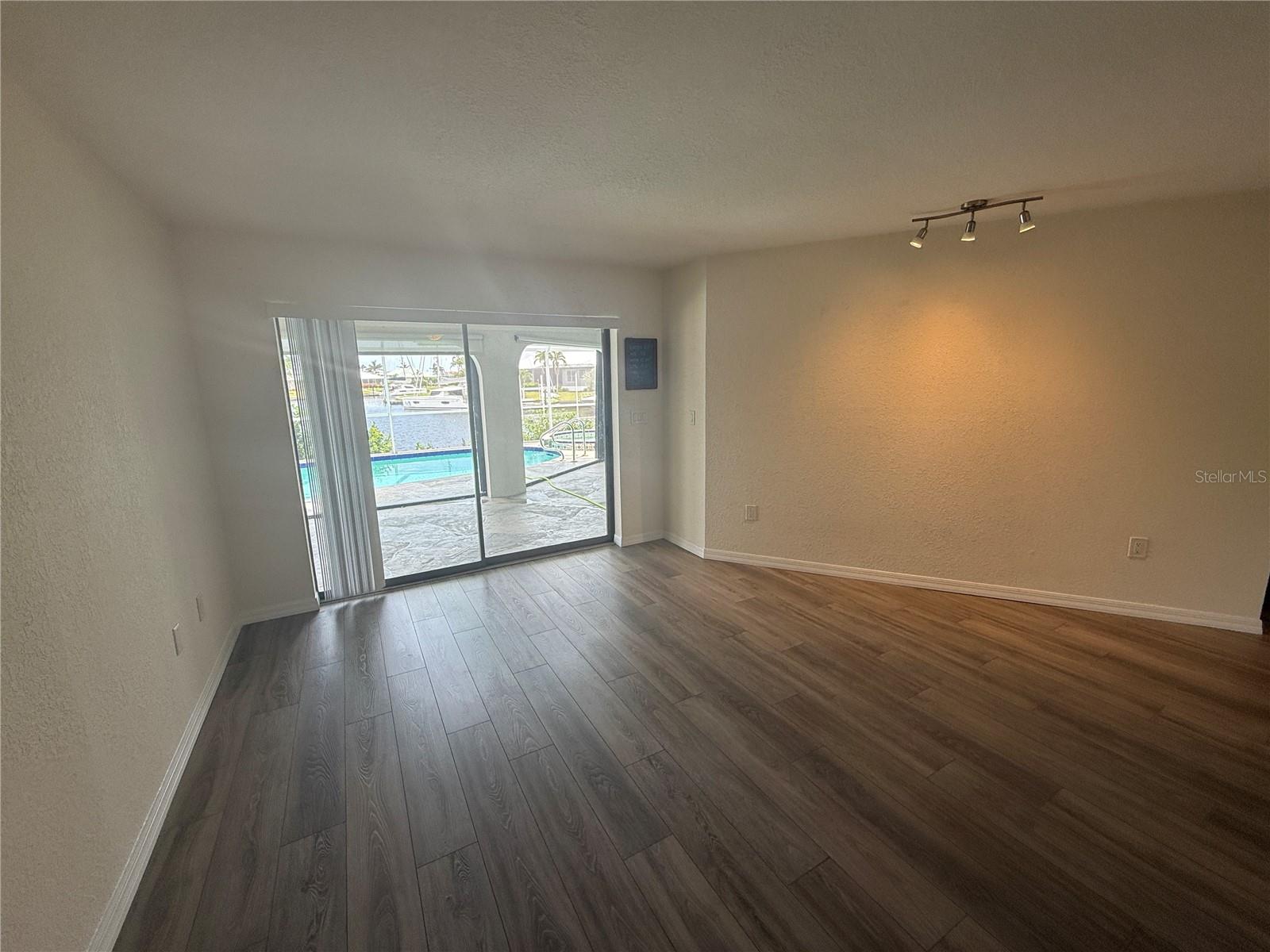 Image 5 of 24 For 3621 Whippoorwill Boulevard