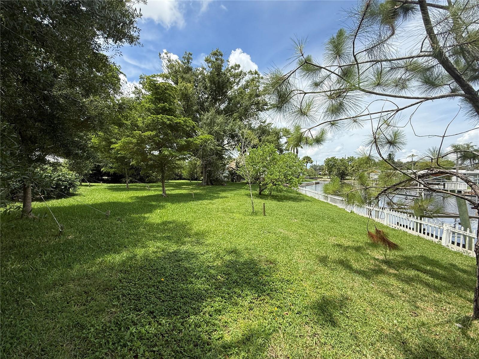 Image 15 of 17 For 8516 Riverside Drive
