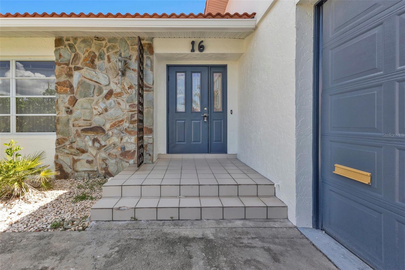 Image 5 of 78 For 16 Tropicana Drive