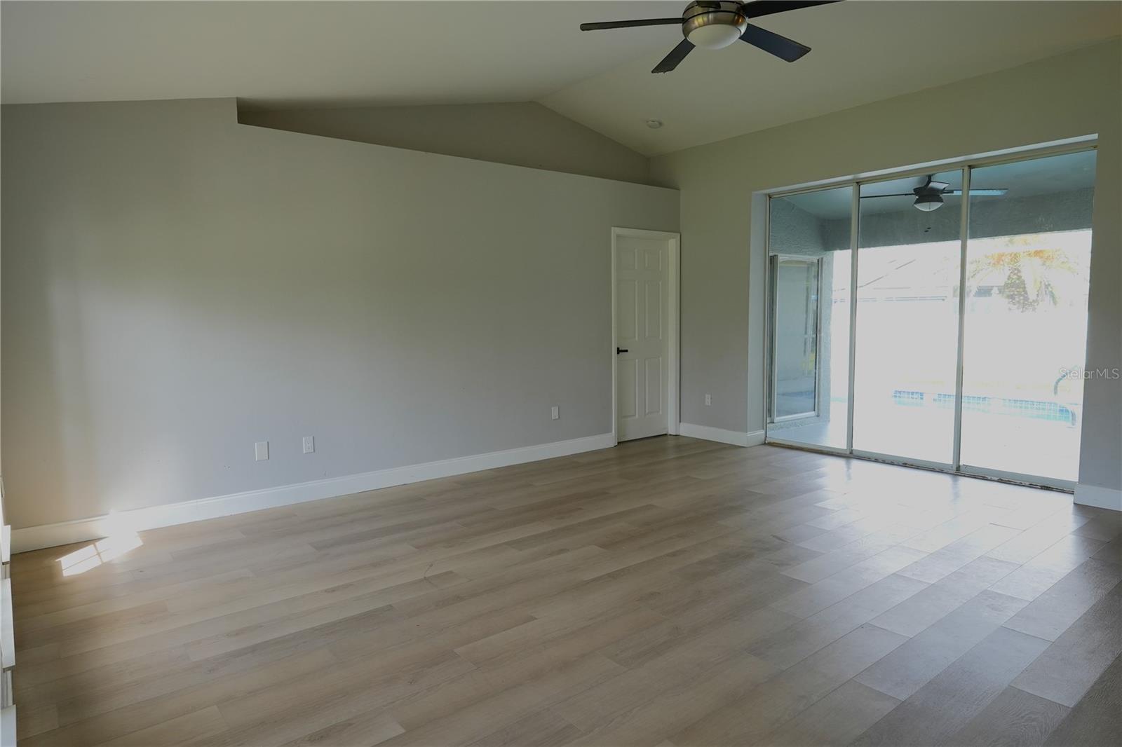 Image 2 of 20 For 5129 Prosch Circle