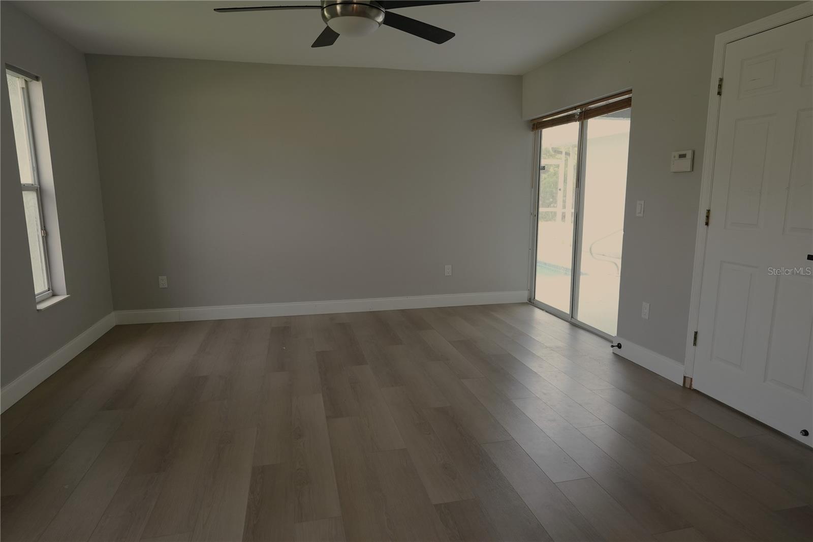 Image 7 of 20 For 5129 Prosch Circle