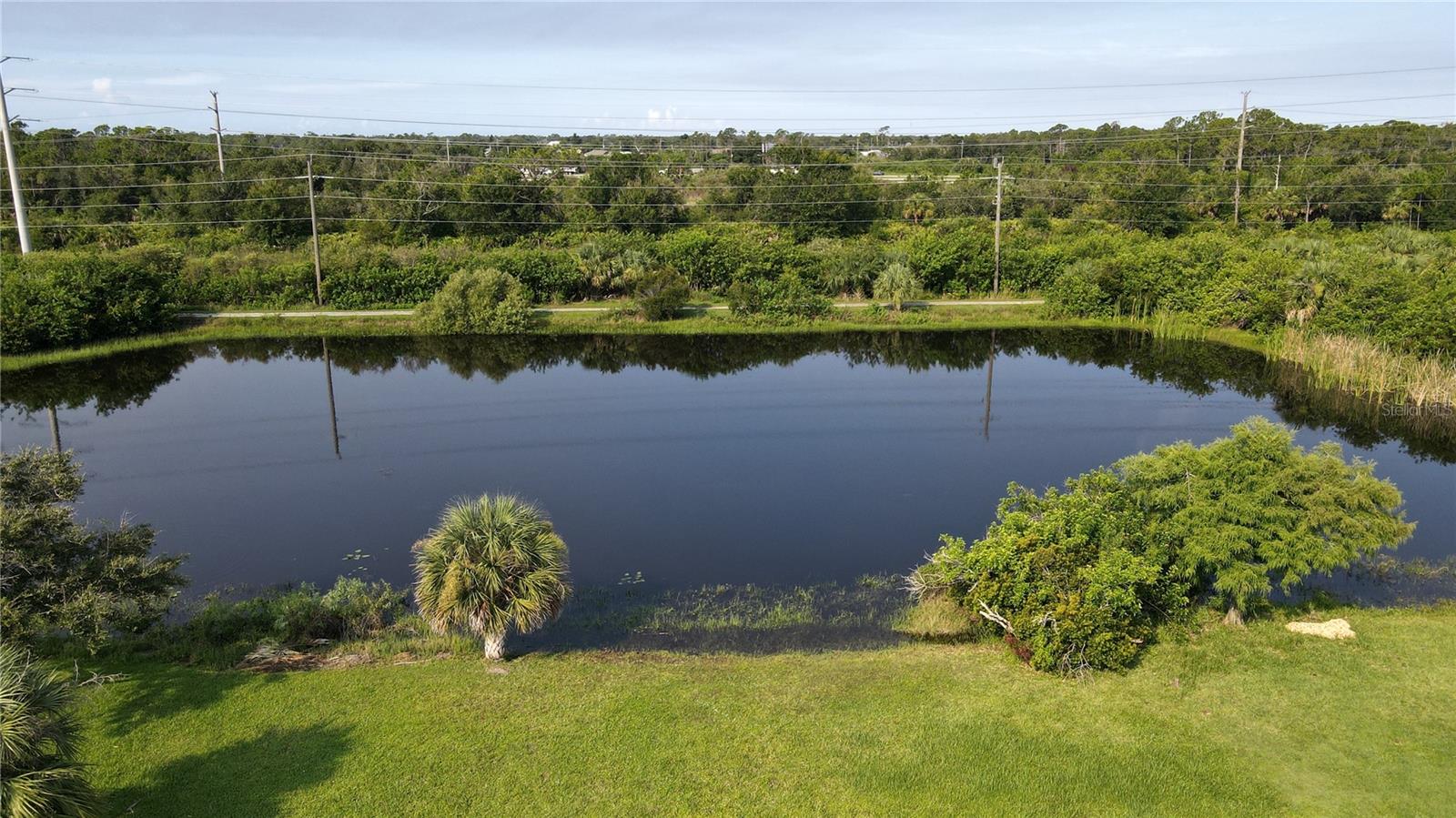 Image 3 of 5 For 12779 Pembroke Circle N