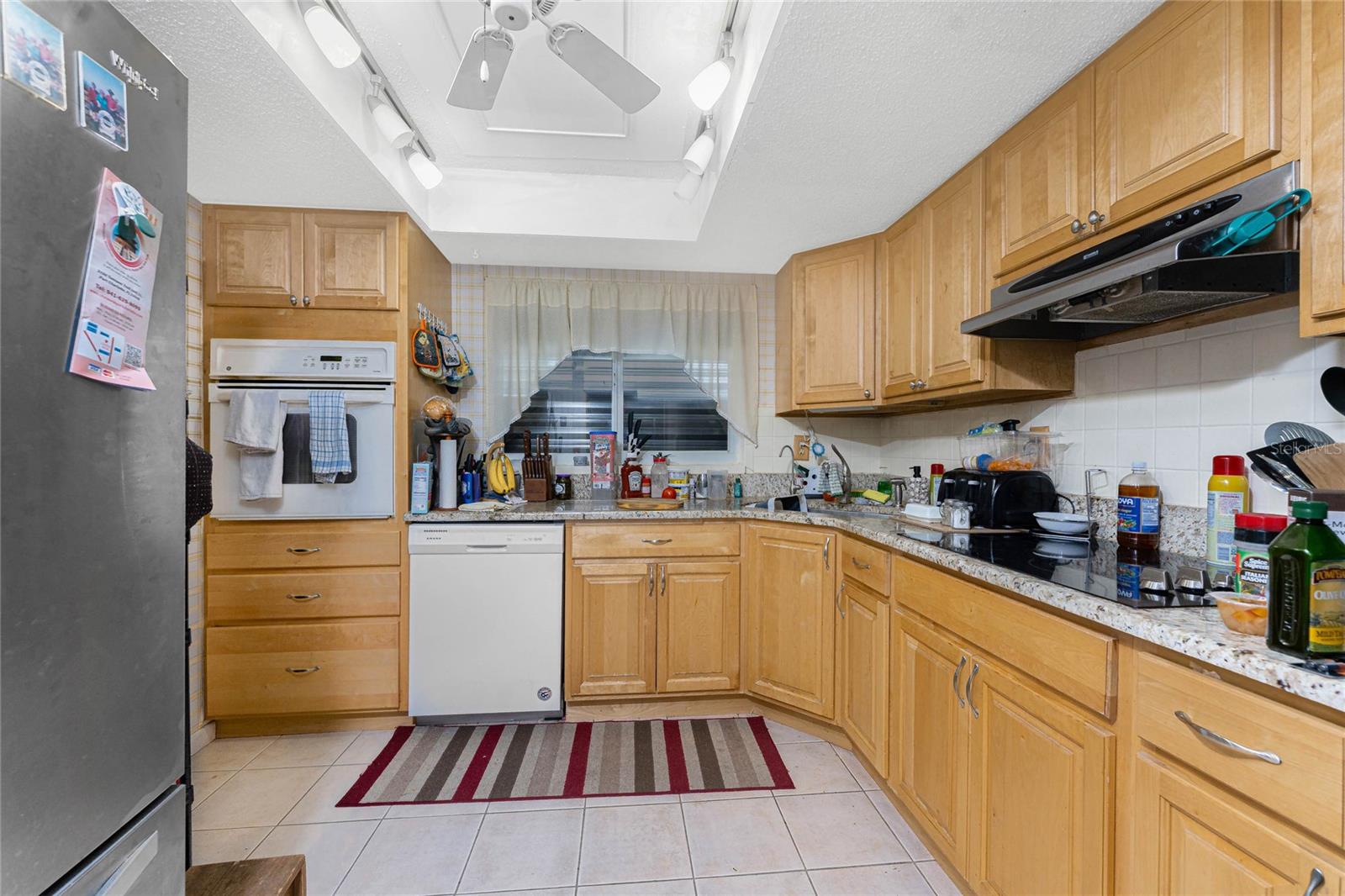 Image 15 of 42 For 22158 Riverhead Avenue
