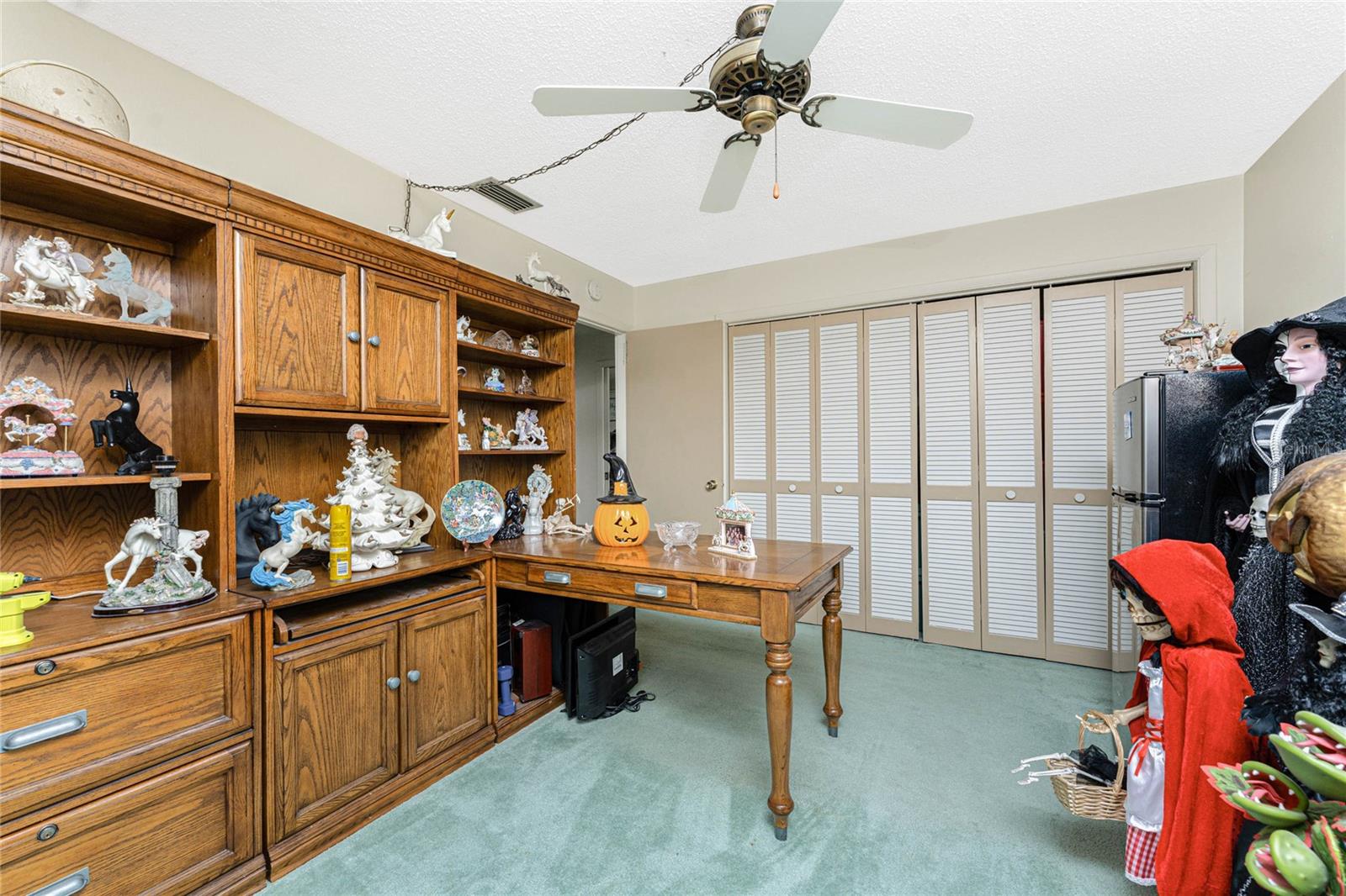 Image 17 of 42 For 22158 Riverhead Avenue