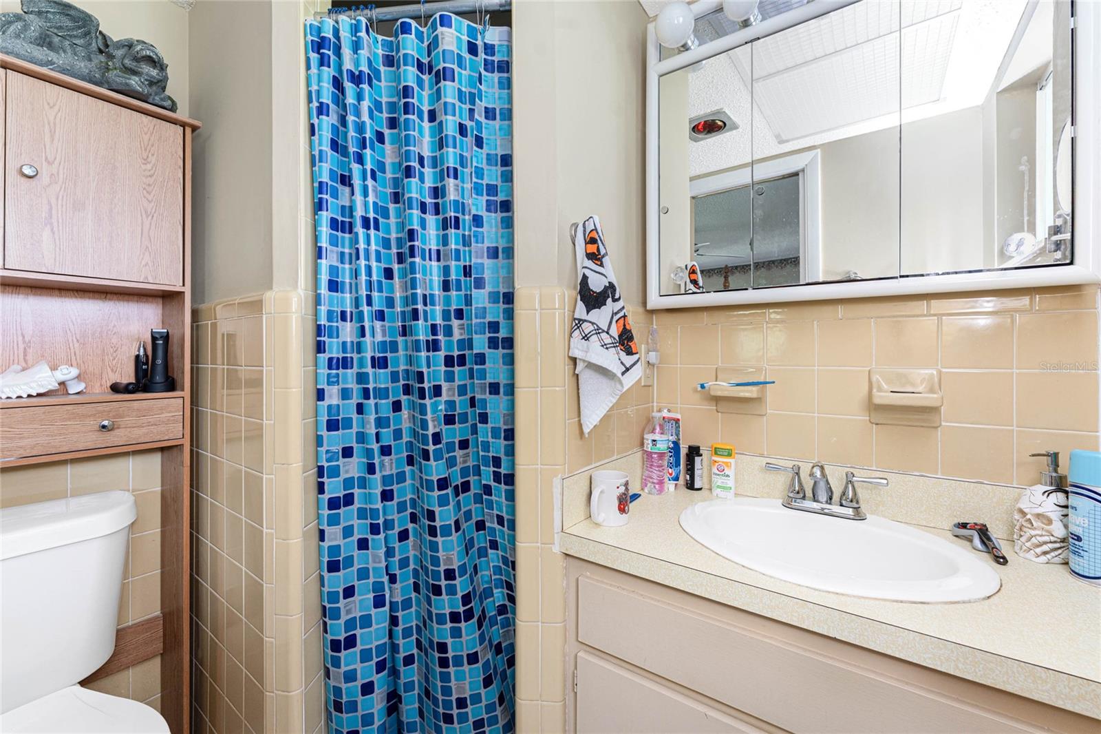 Image 25 of 42 For 22158 Riverhead Avenue