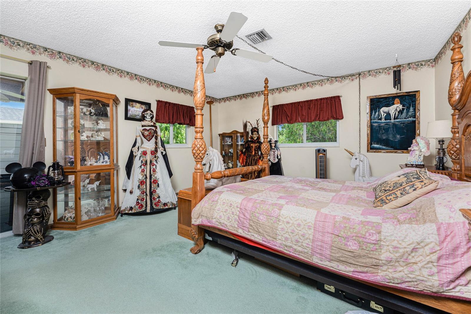 Image 29 of 42 For 22158 Riverhead Avenue