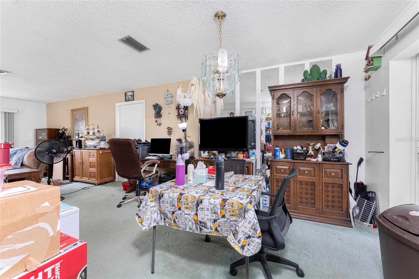 Image 9 of 42 For 22158 Riverhead Avenue