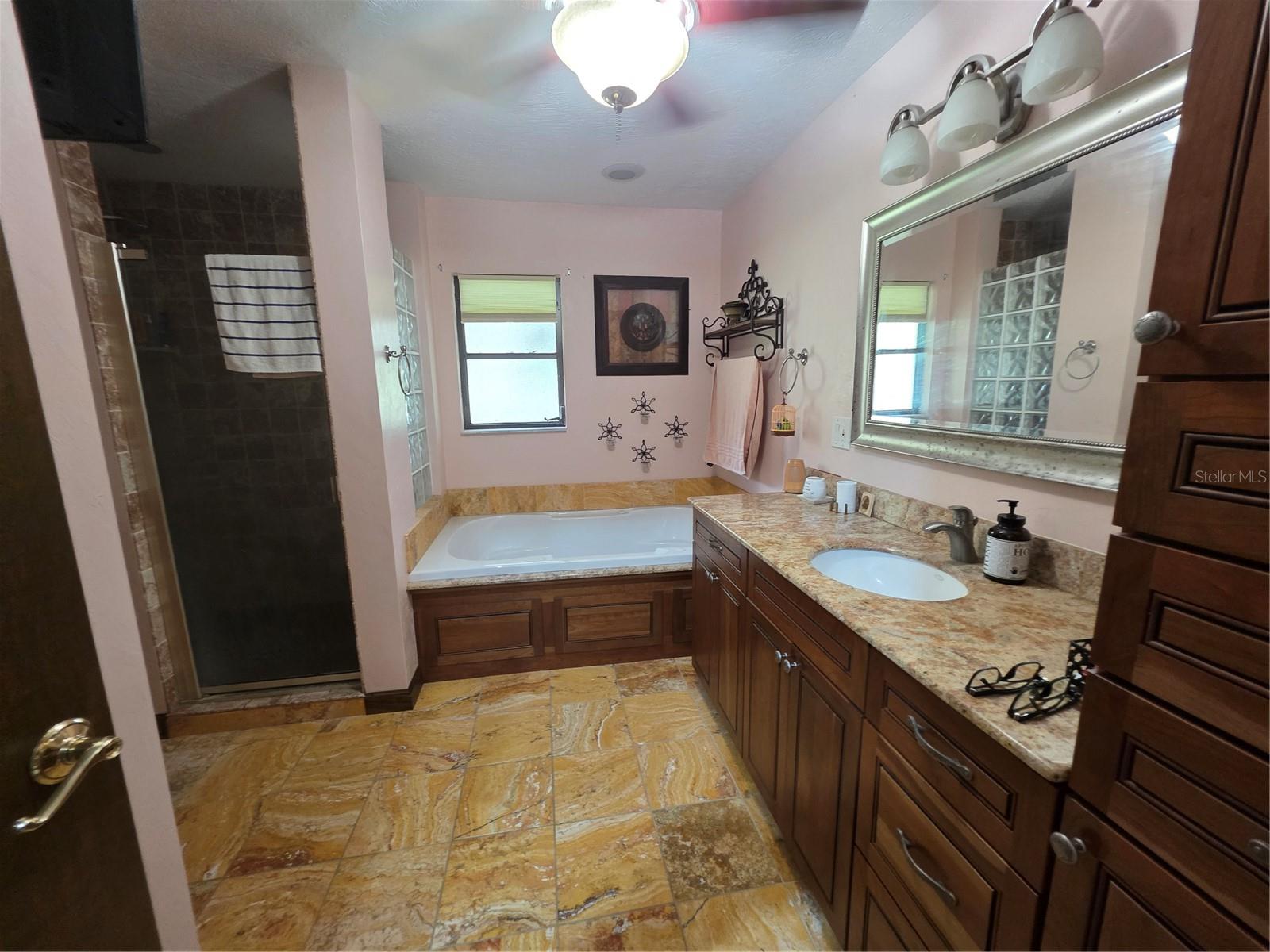Image 13 of 56 For 43631 Farabee Road