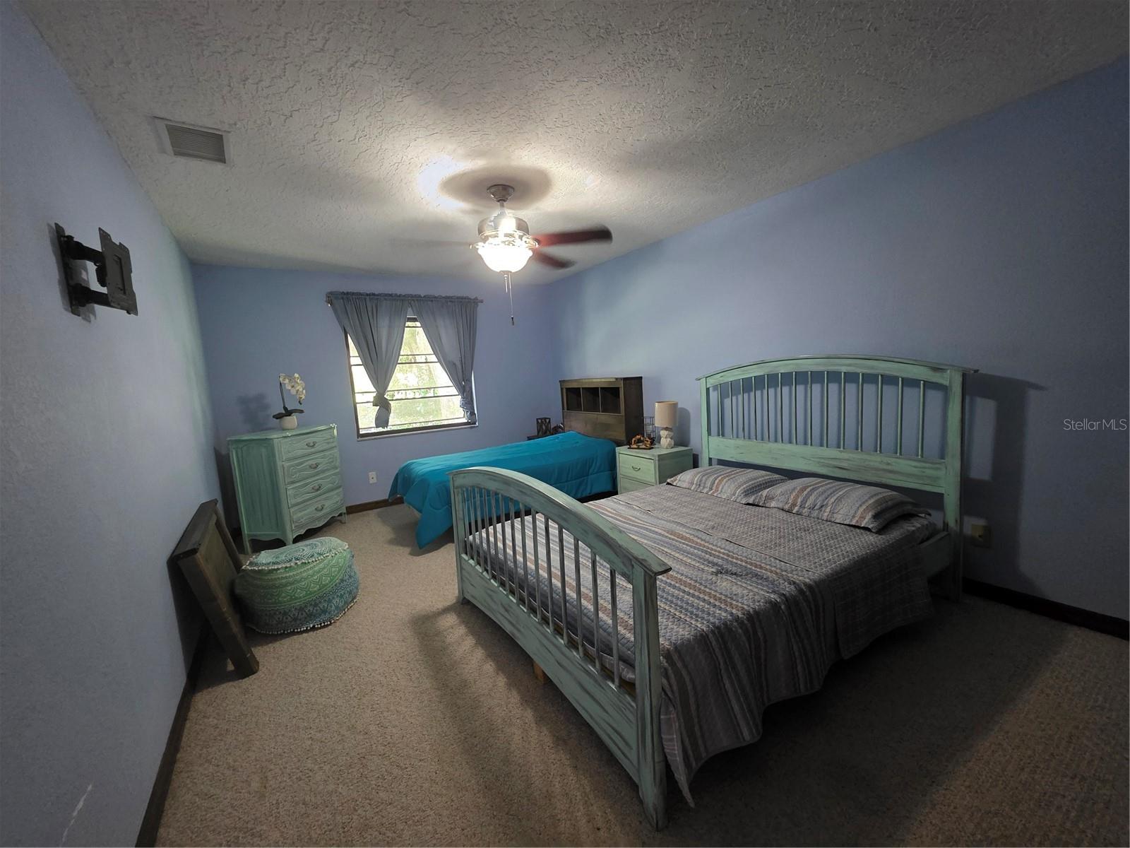 Image 22 of 56 For 43631 Farabee Road
