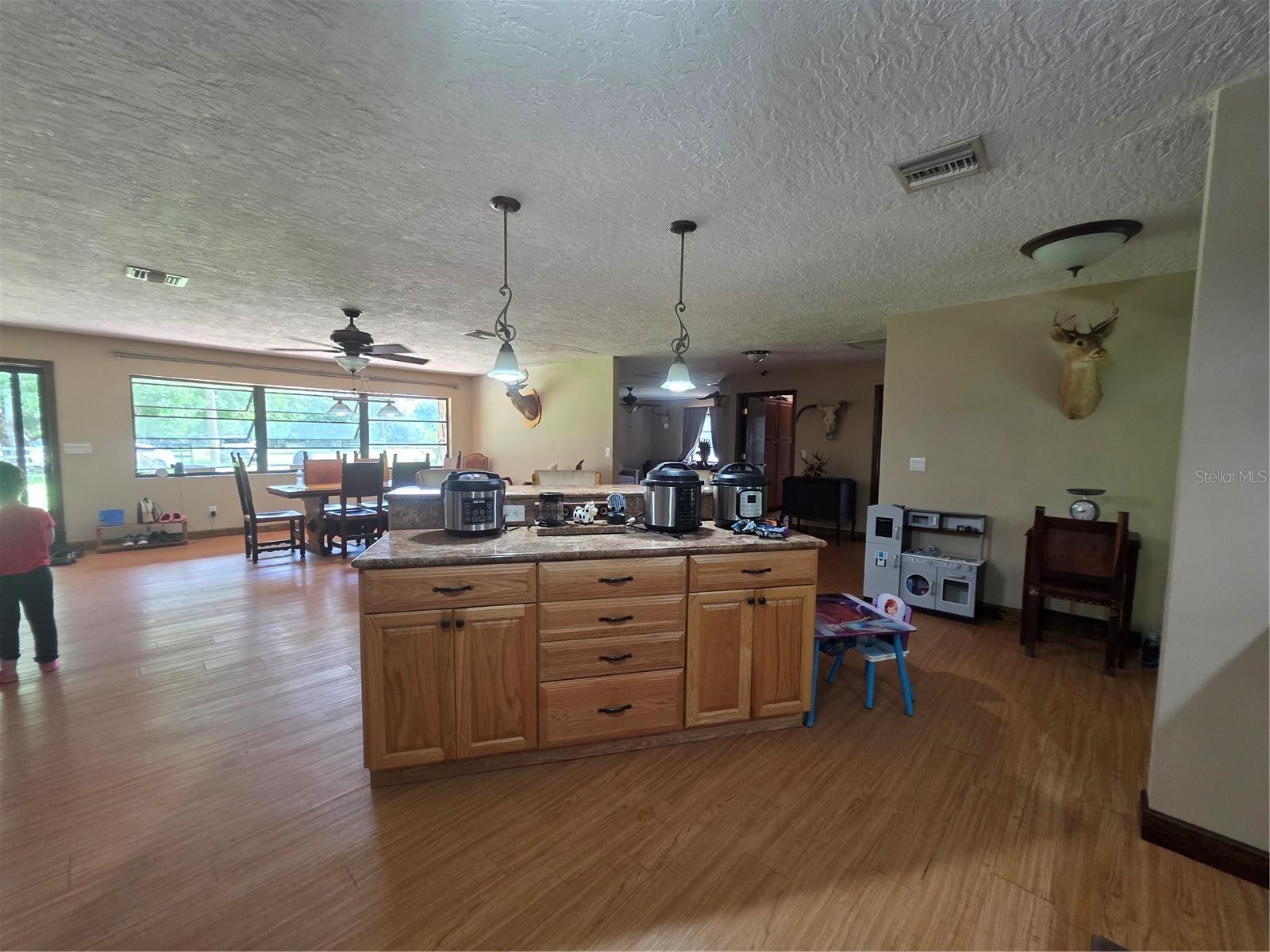 Image 5 of 56 For 43631 Farabee Road