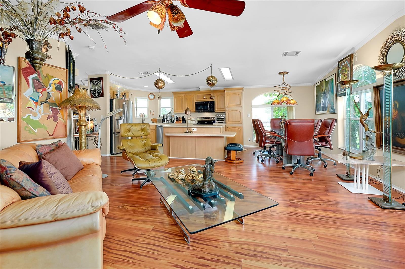 Image 4 of 63 For 24437 Harborview Road A