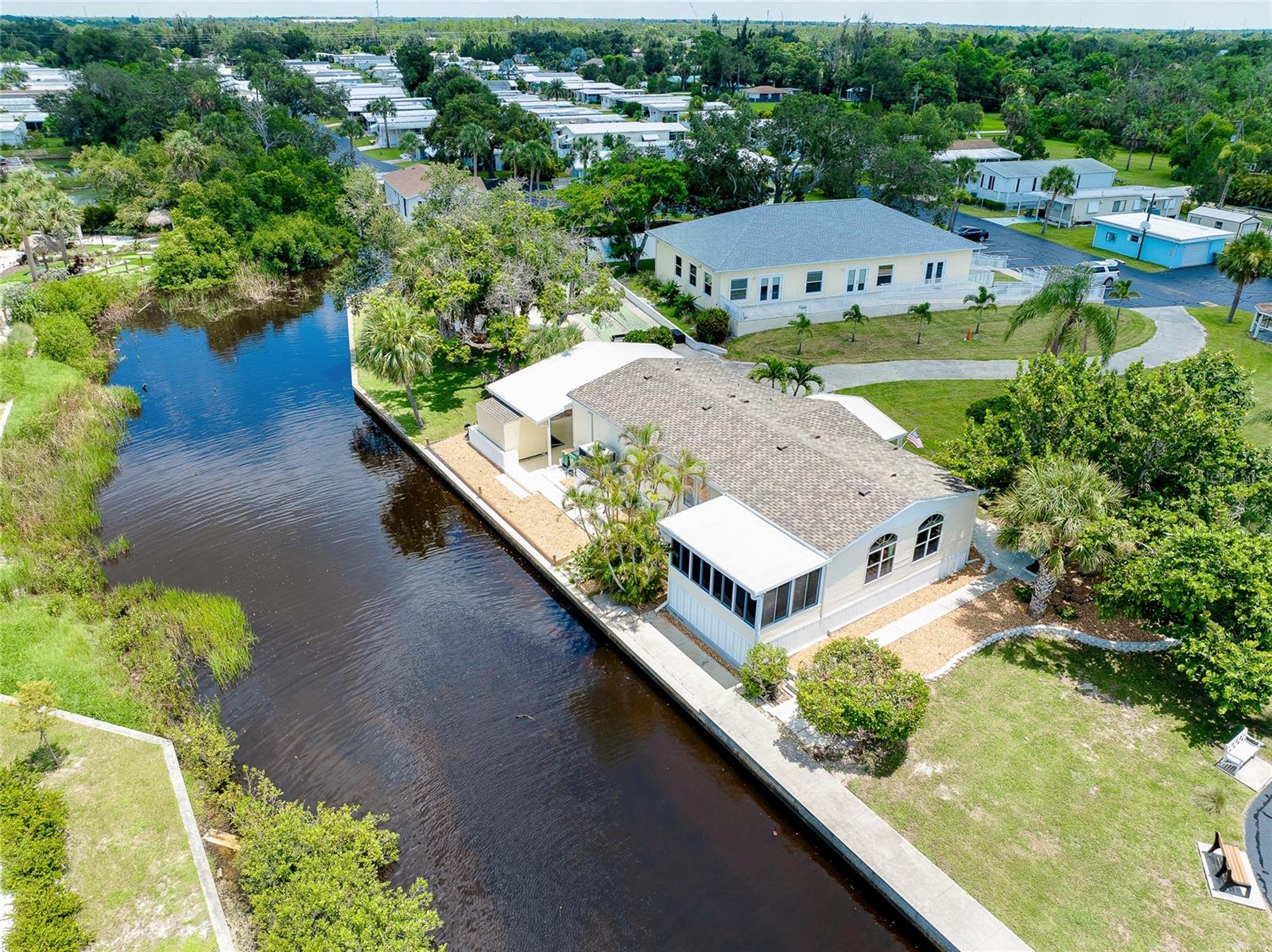 Image 52 of 63 For 24437 Harborview Road A