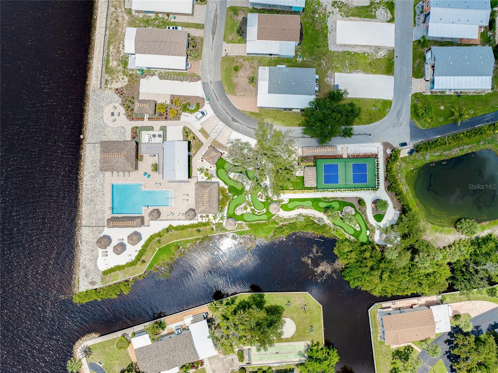 Image 54 of 63 For 24437 Harborview Road A