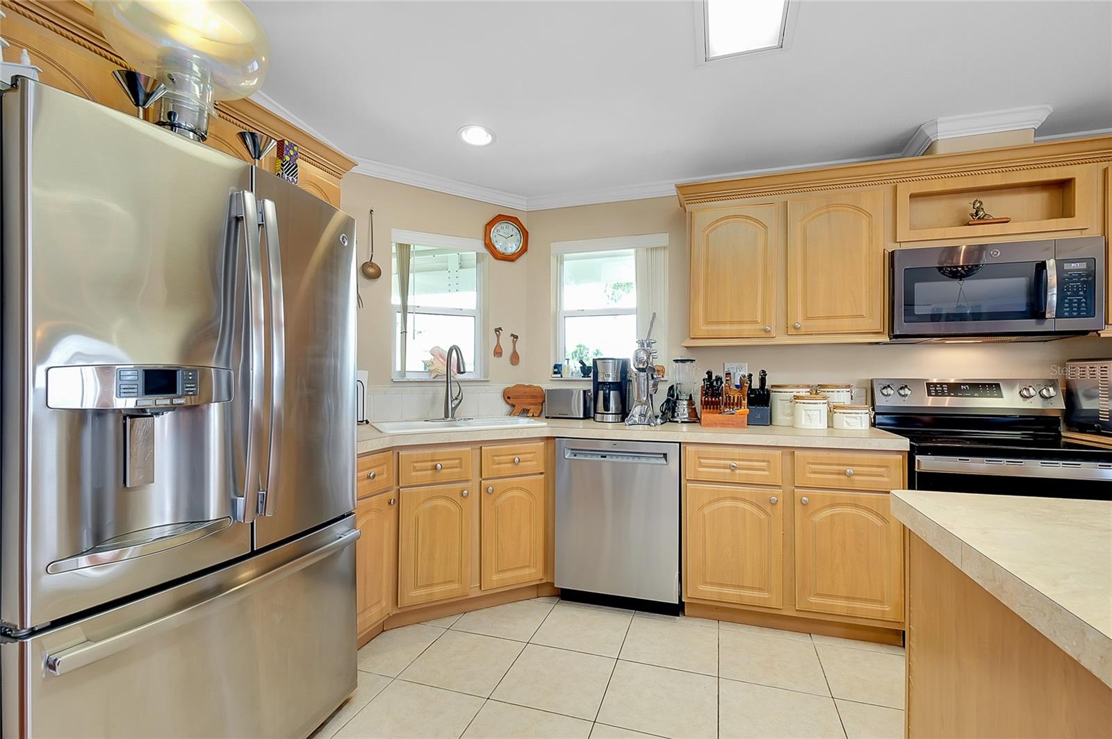 Image 7 of 63 For 24437 Harborview Road A